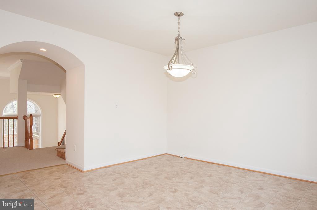 GROVE AT HUNTLEY MEADOWS - Residential Lease