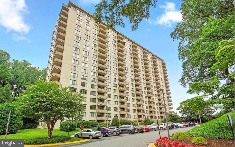 OPEN HOUSE ON 1/19 CANCELLED DUE TO WEATHER LOCATION, LOCATION, LOCATION!!! If you've been dreaming of living in Bethesda, you won't want to miss this turn-key, 1 bedroom condo located in the luxurious Promenade Towers! This gorgeous home features a gourmet kitchen, updated floors, updated bathroom, and a large balcony with breathtaking views! Located just minutes from downtown Bethesda, NIH, Walter Reed, and Beach Drive's walking and biking trails, plus very easy access to 495, 355, 270, and Wisconsin Ave. **All Utilities/Operating Expenses, Taxes, Basic Cable are Included in the Monthly Fee**