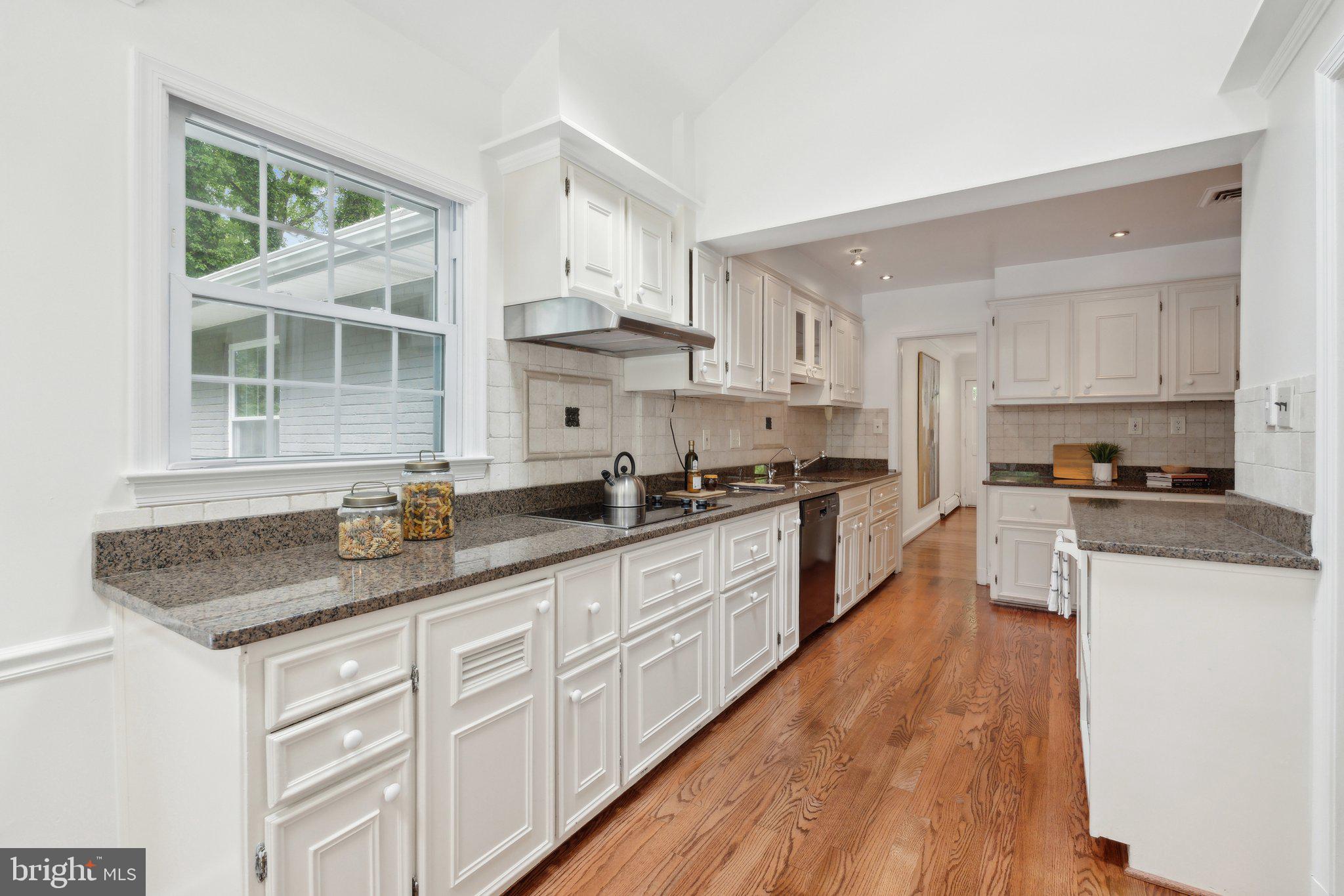 701 NOTLEY ROAD