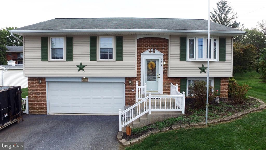 Photo of 129 Joseph Road, LANCASTER, PA 17603 (MLS # PALA2076684)