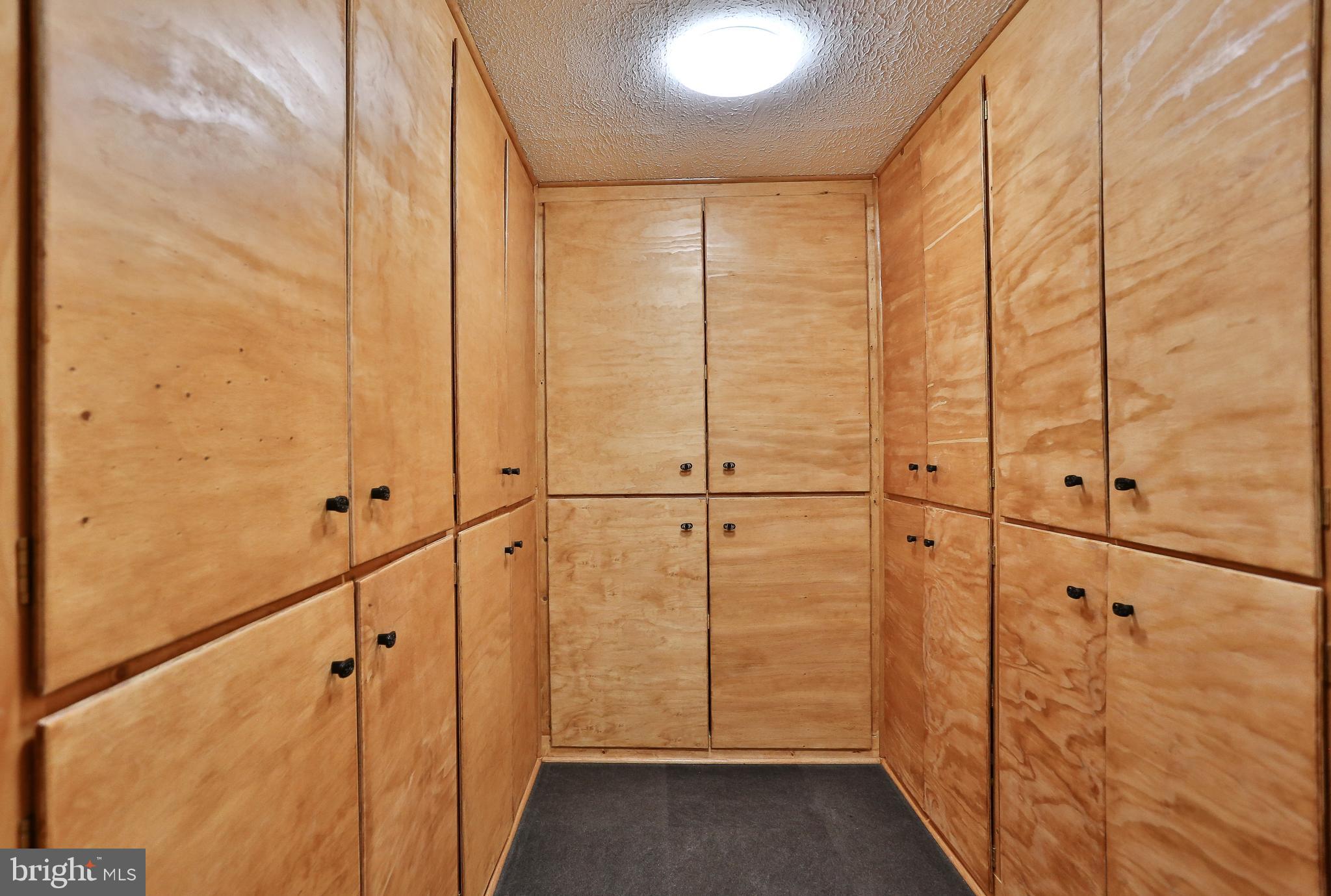 MONTCLAIR - Residential