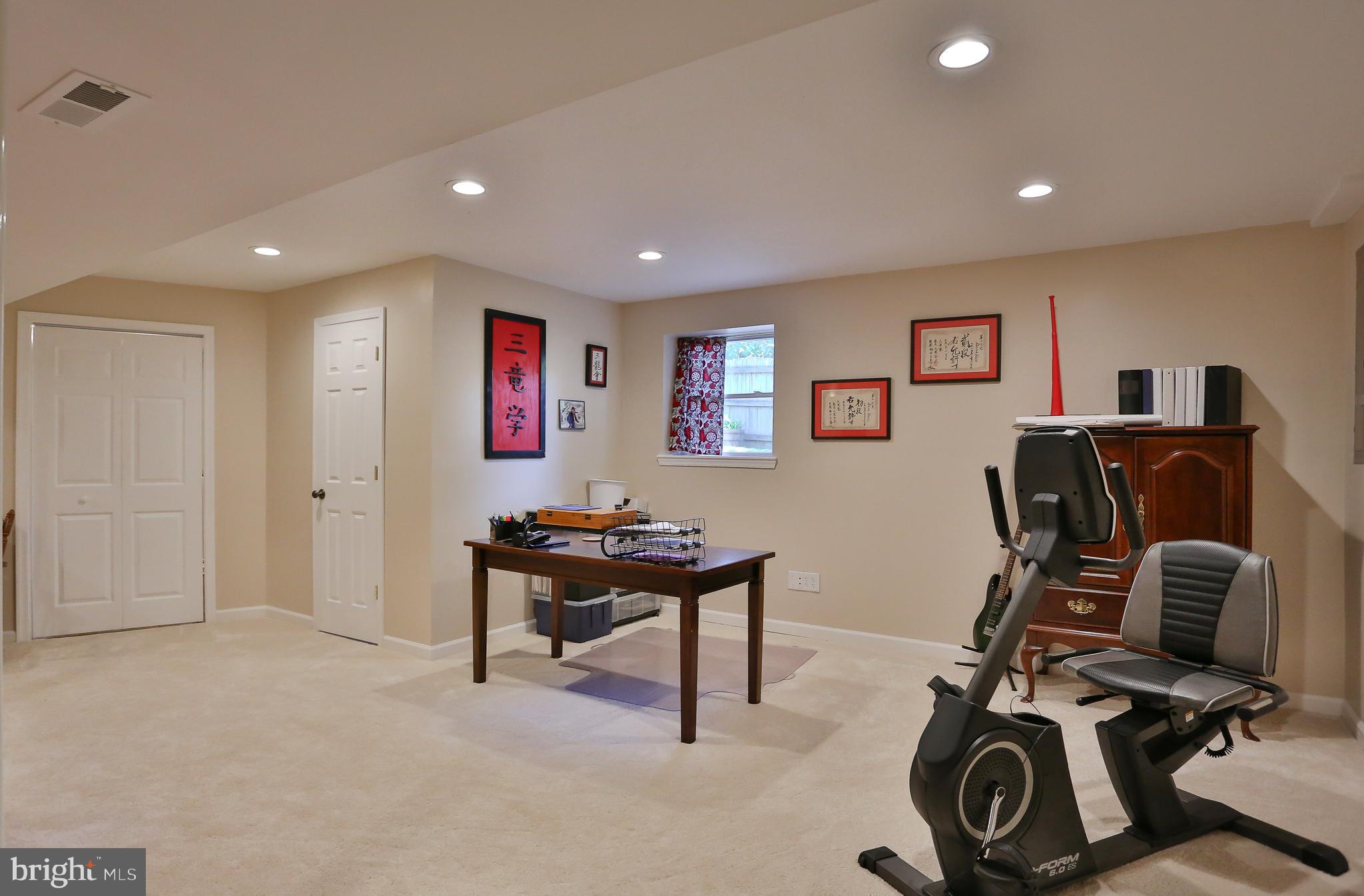 MONTCLAIR - Residential