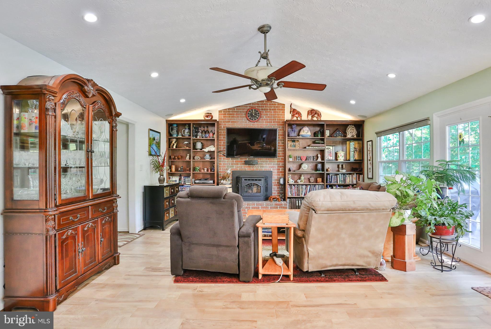 MONTCLAIR - Residential