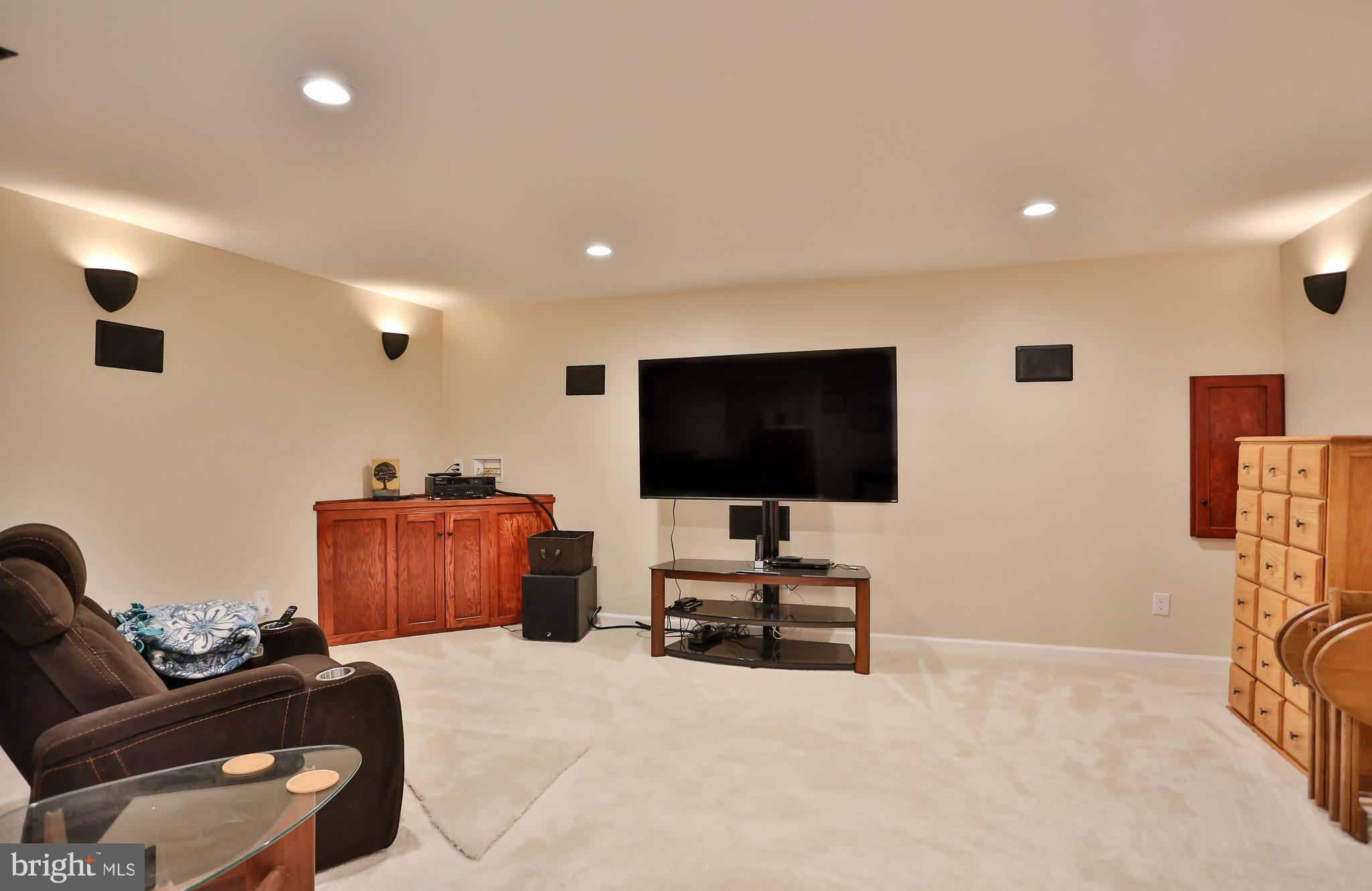 MONTCLAIR - Residential