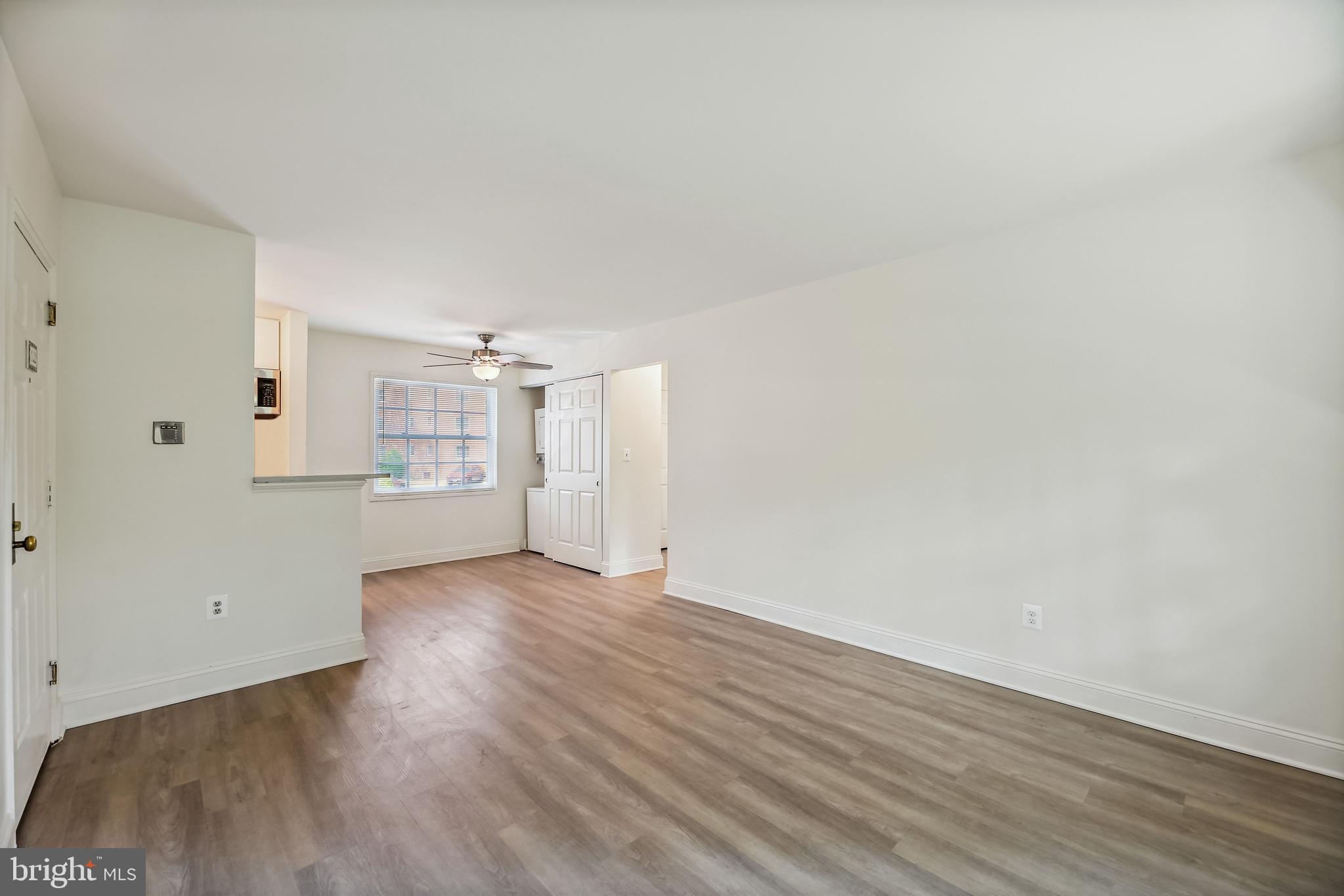 POTOWMACK CROSSING - Residential