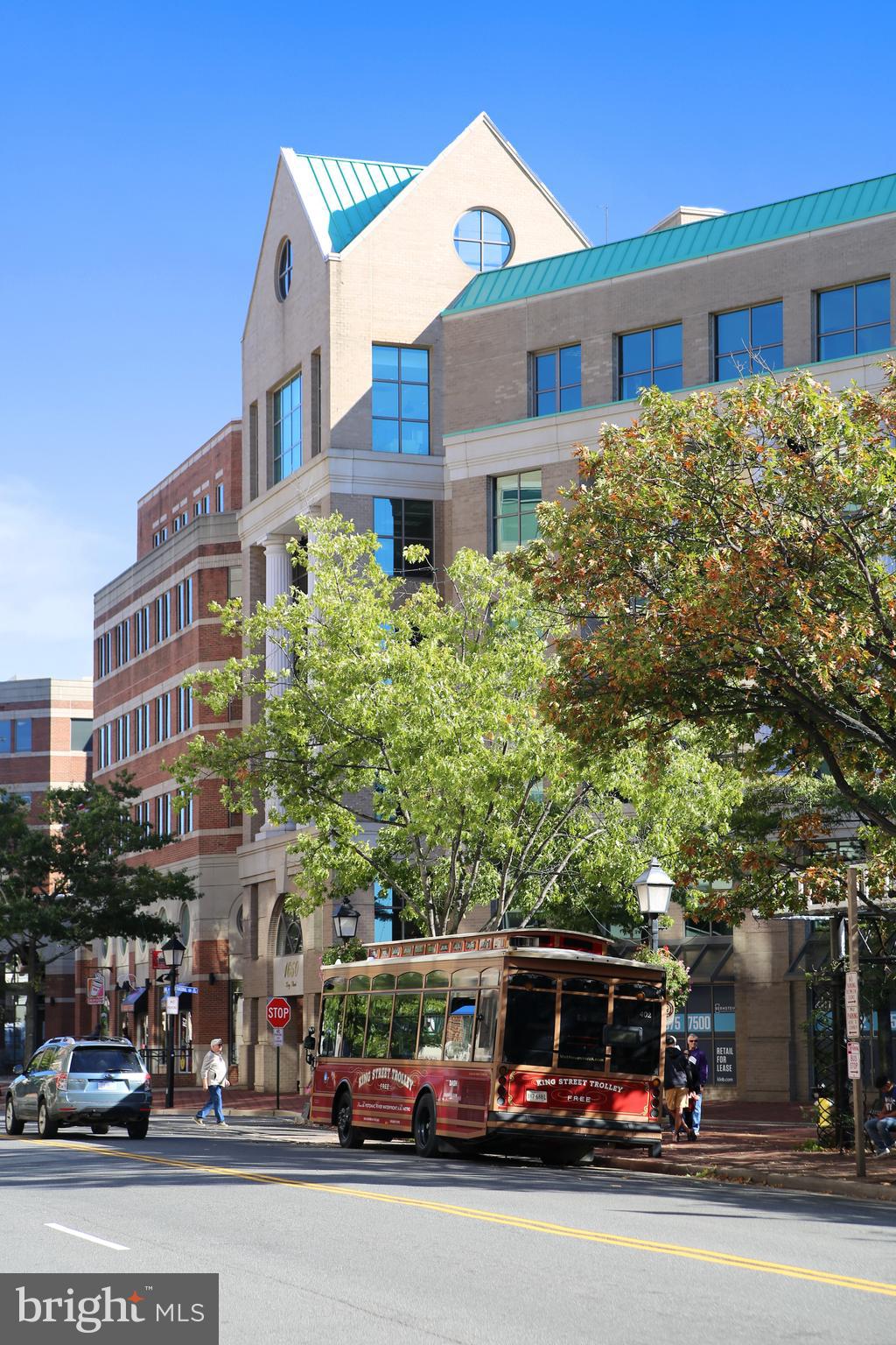 POTOWMACK CROSSING - Residential