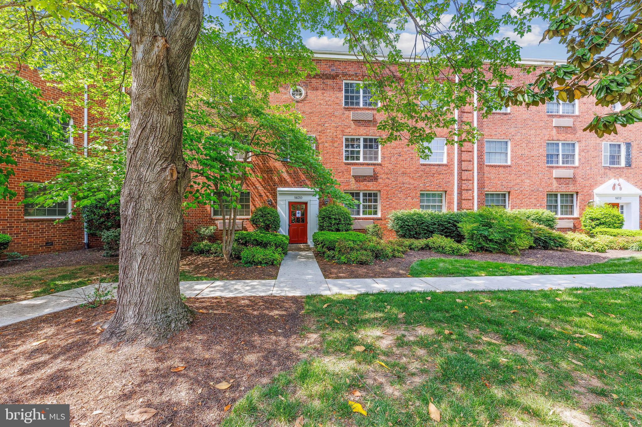 POTOWMACK CROSSING - Residential