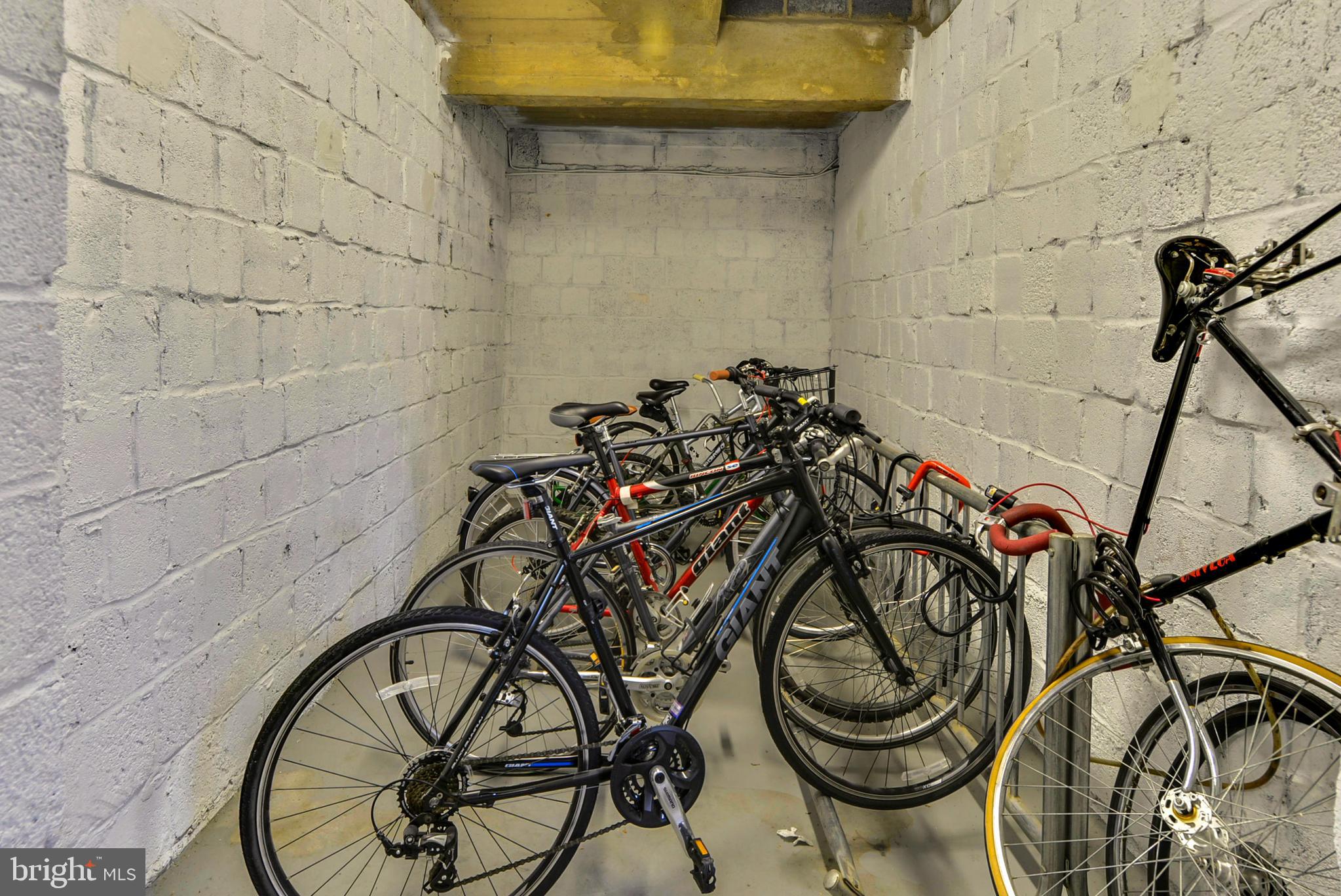 POTOWMACK CROSSING - Residential