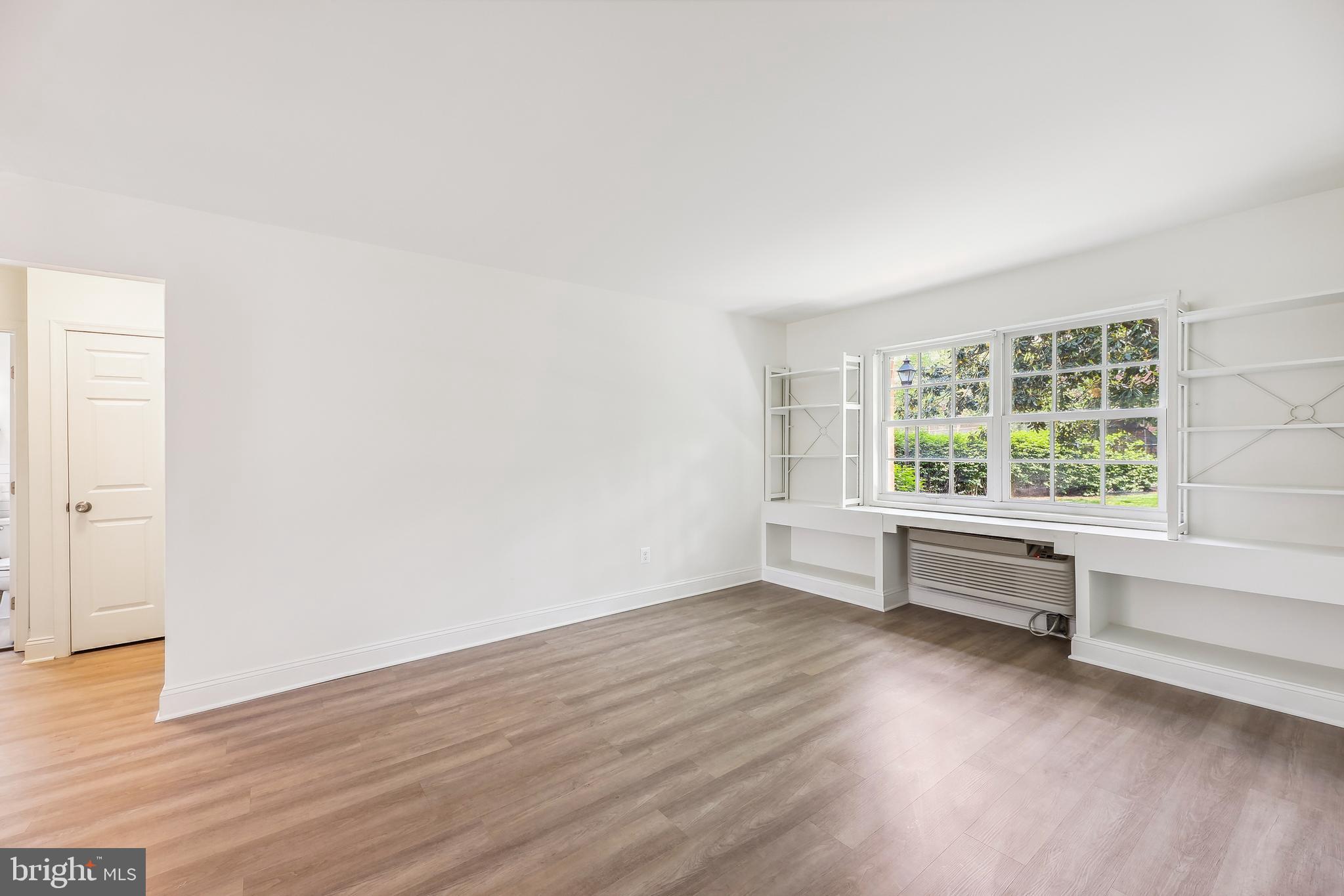 POTOWMACK CROSSING - Residential