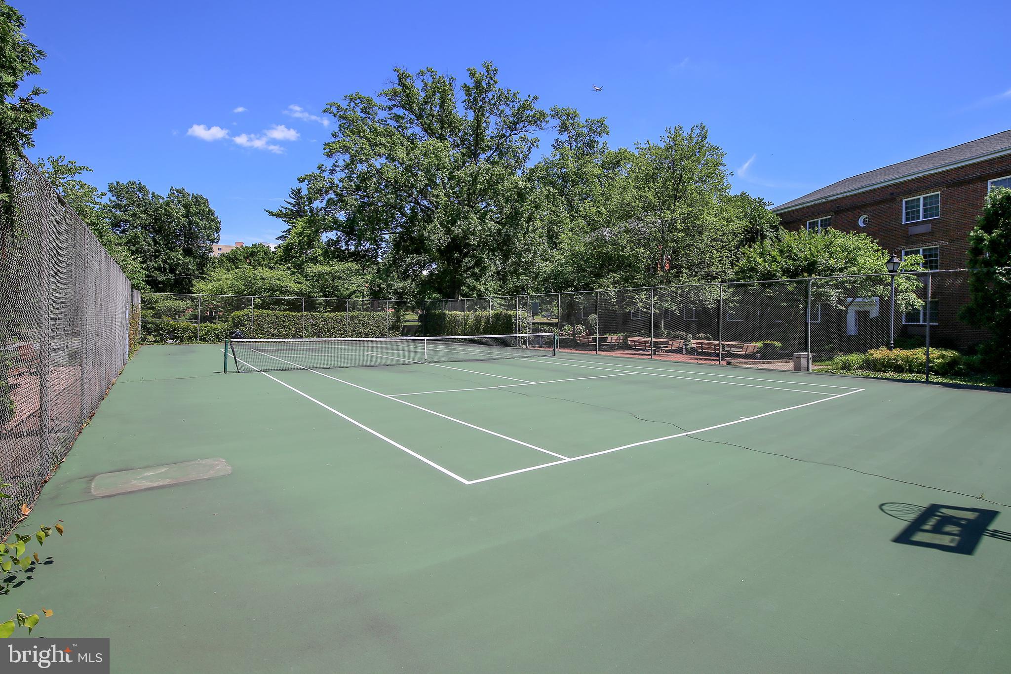 POTOWMACK CROSSING - Residential