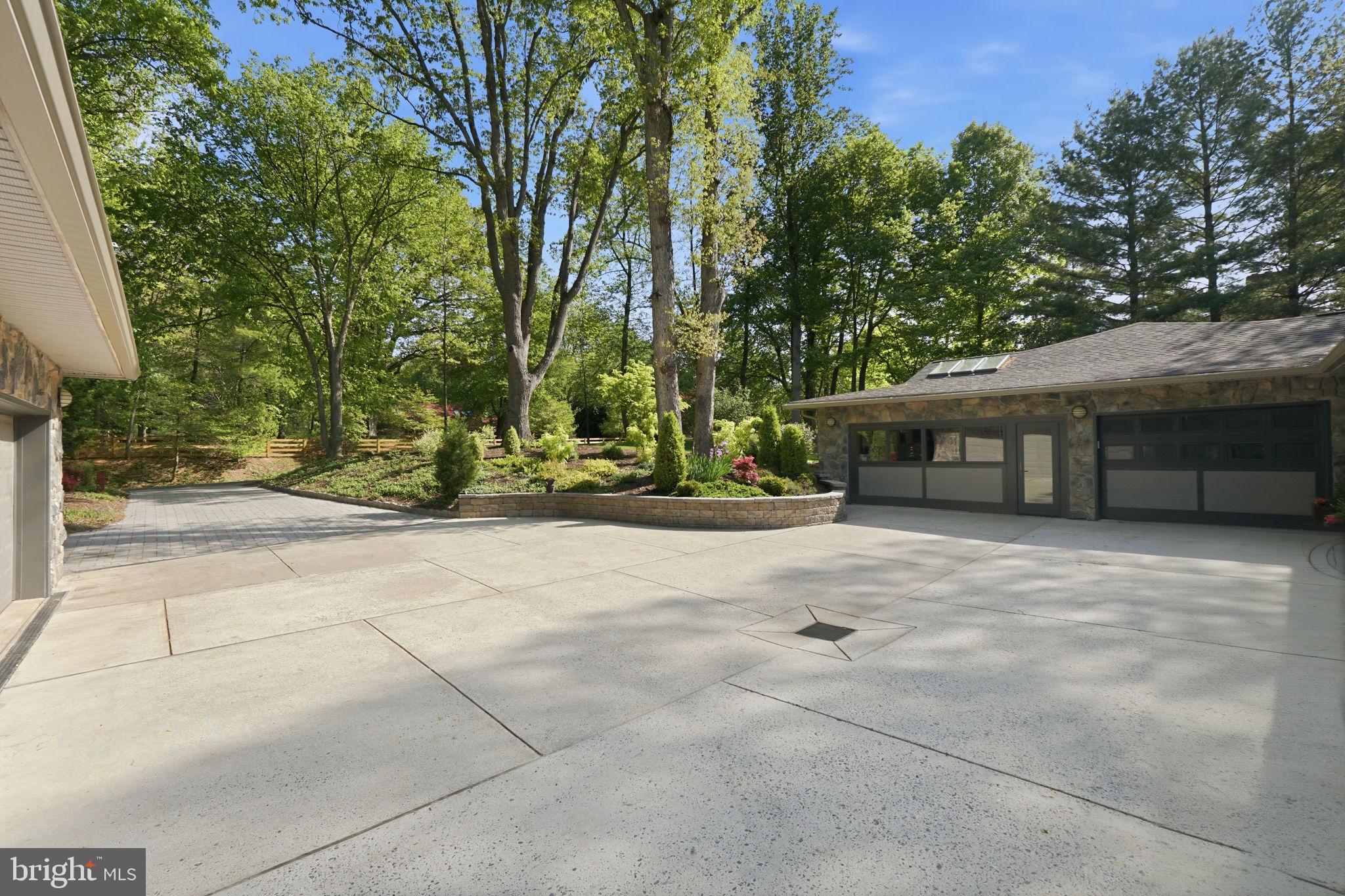 DARNESTOWN OUTSIDE - Residential