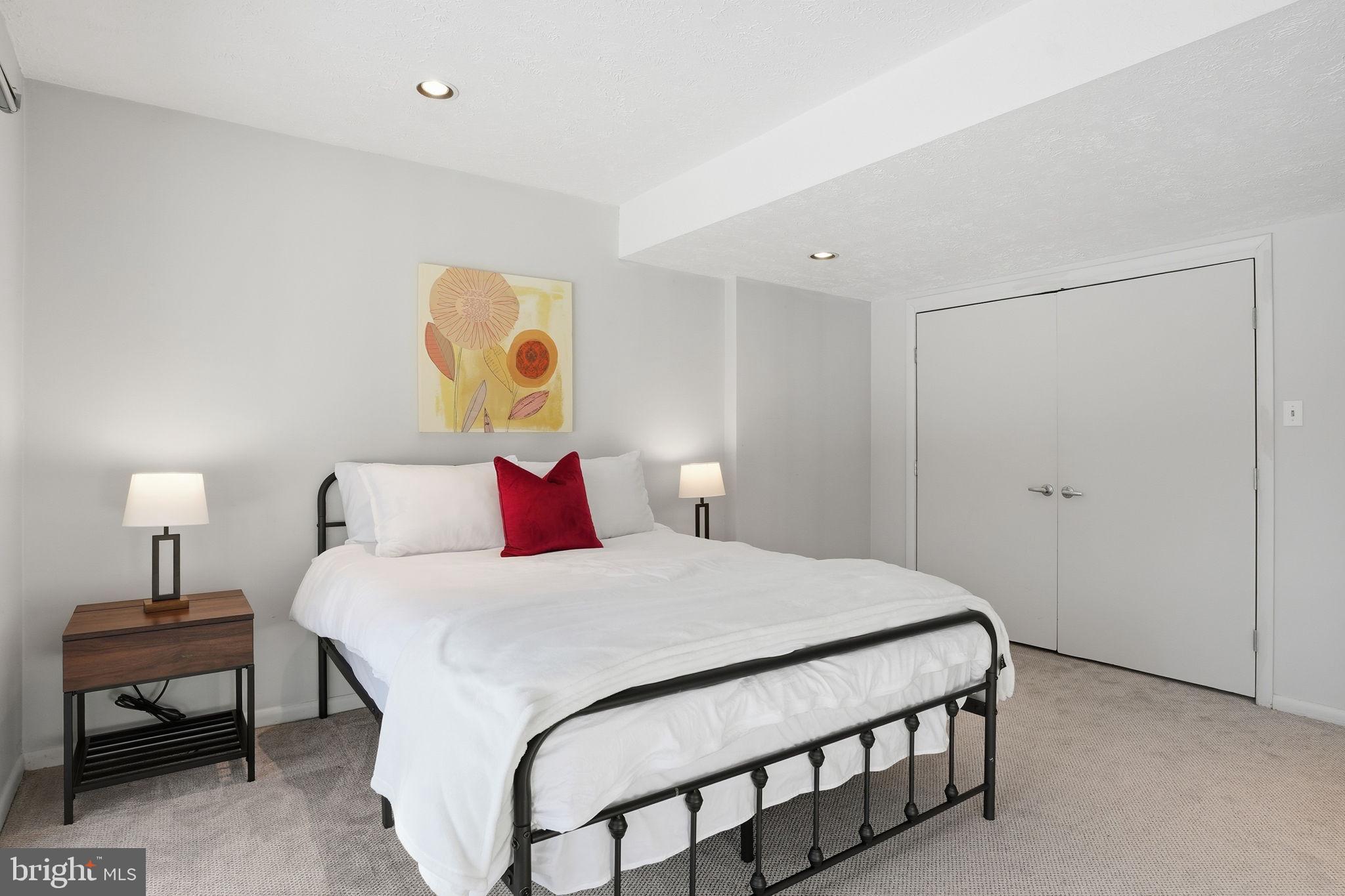 DARNESTOWN OUTSIDE - Residential