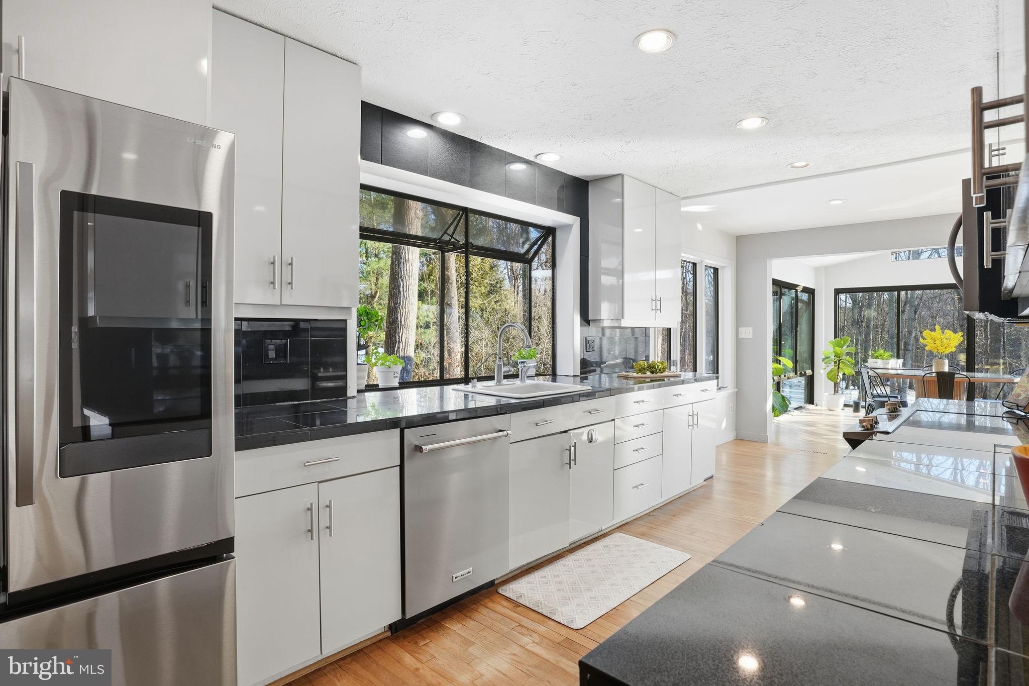 DARNESTOWN OUTSIDE - Residential