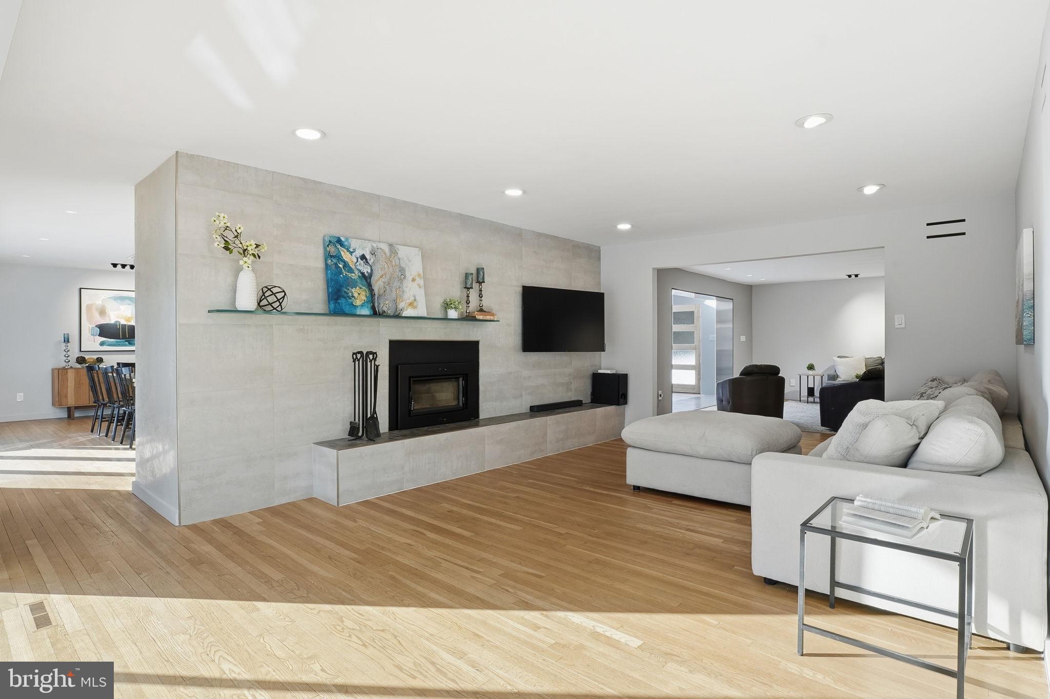 DARNESTOWN OUTSIDE - Residential