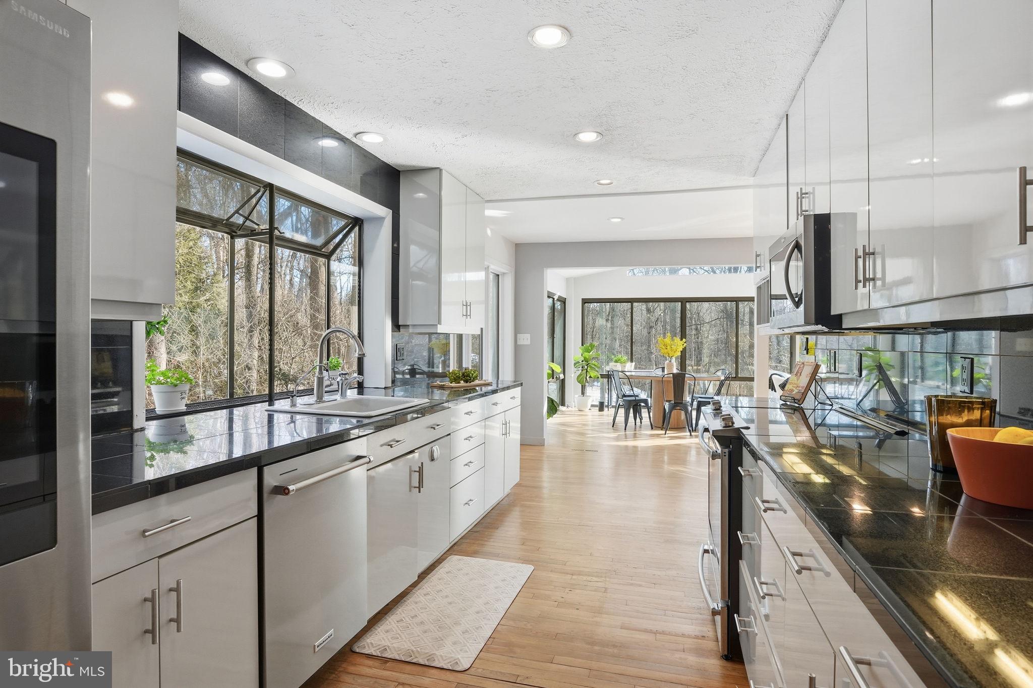 DARNESTOWN OUTSIDE - Residential