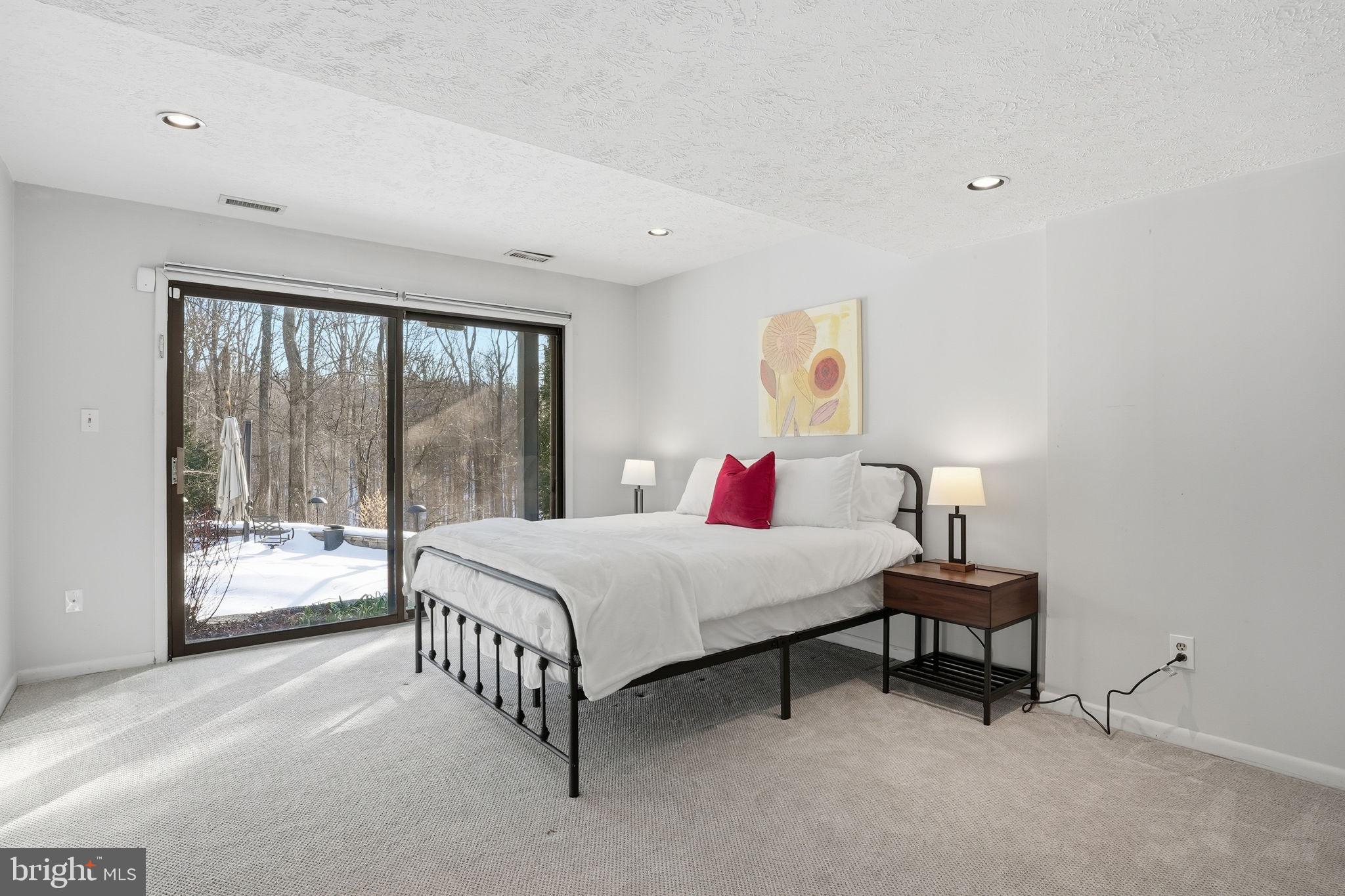 DARNESTOWN OUTSIDE - Residential