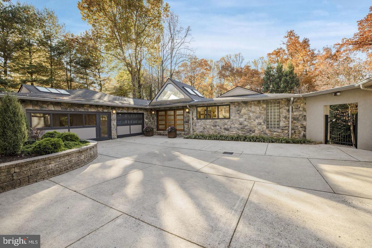 DARNESTOWN OUTSIDE - Residential