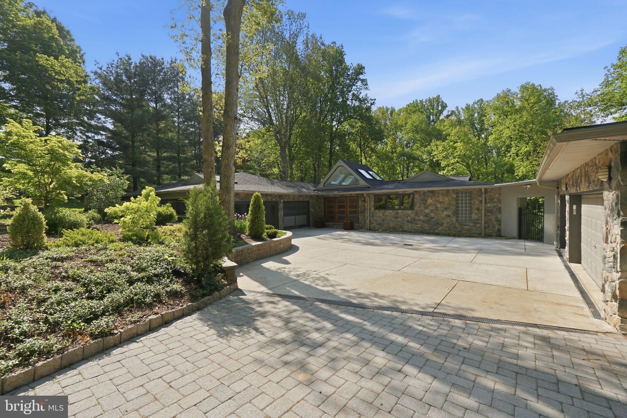 DARNESTOWN OUTSIDE - Residential