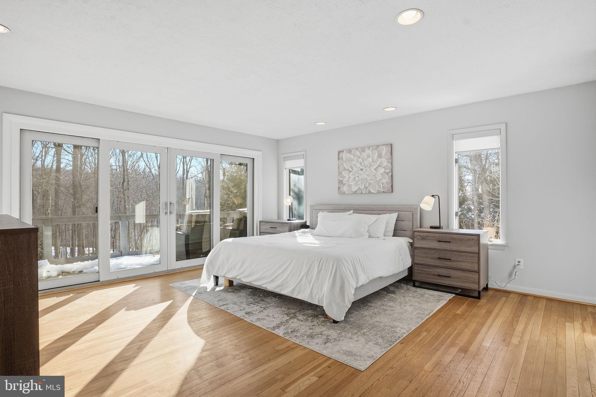 DARNESTOWN OUTSIDE - Residential