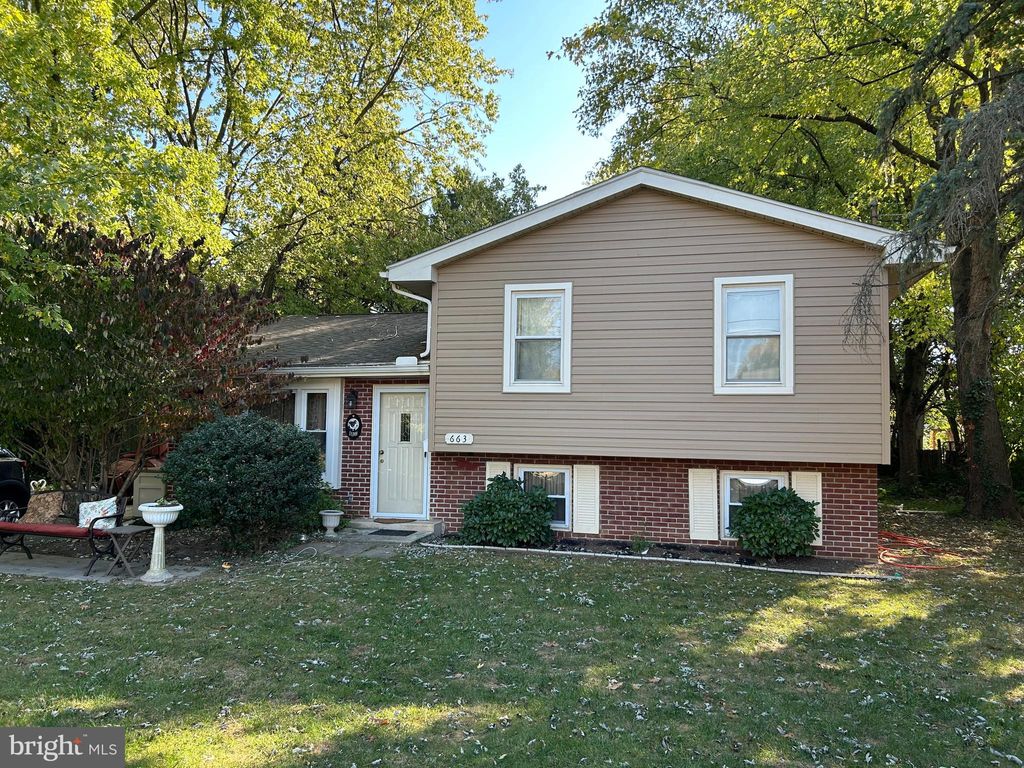 Photo of 663 Essex Street, Marietta, PA 17547 (MLS # PALA2059300)