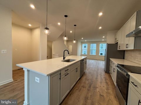 Photo of 17966 Alicia Avenue, DUMFRIES, VA 22026 (MLS # VAPW2113924)