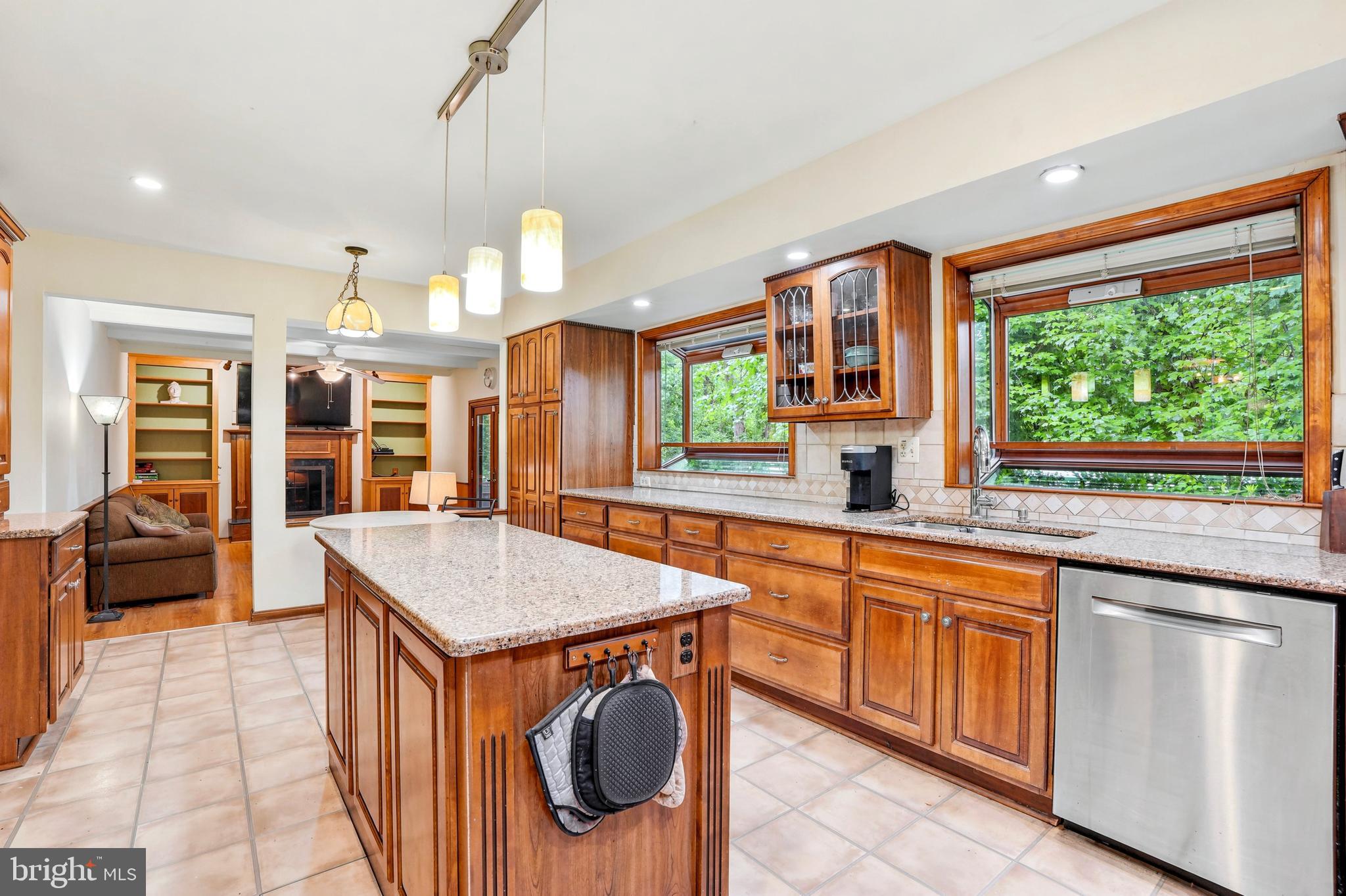 BERKELEY TRACE - Residential