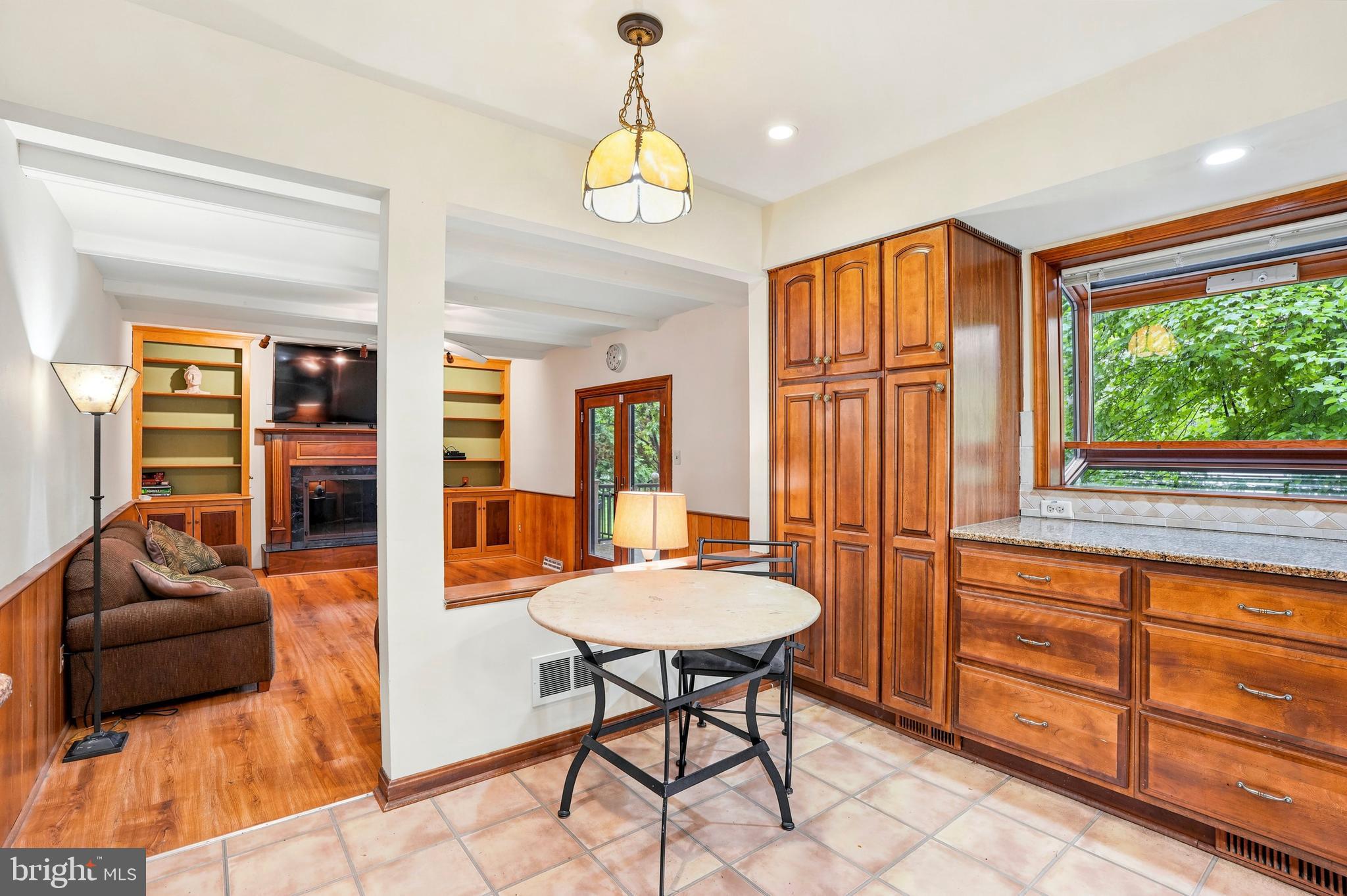 BERKELEY TRACE - Residential