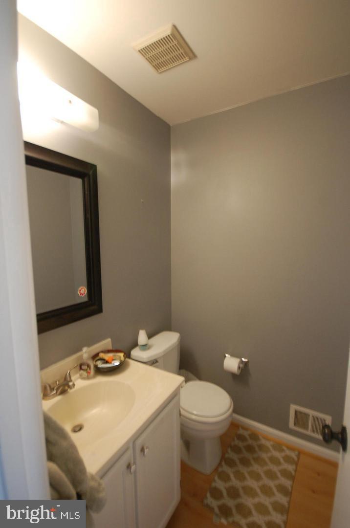 LONGMEAD - Residential Lease