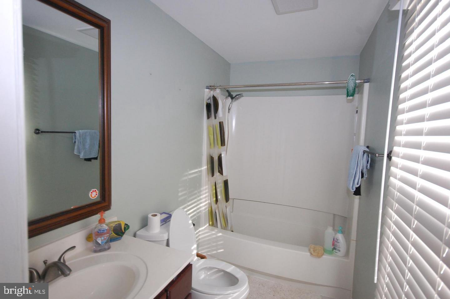 LONGMEAD - Residential Lease