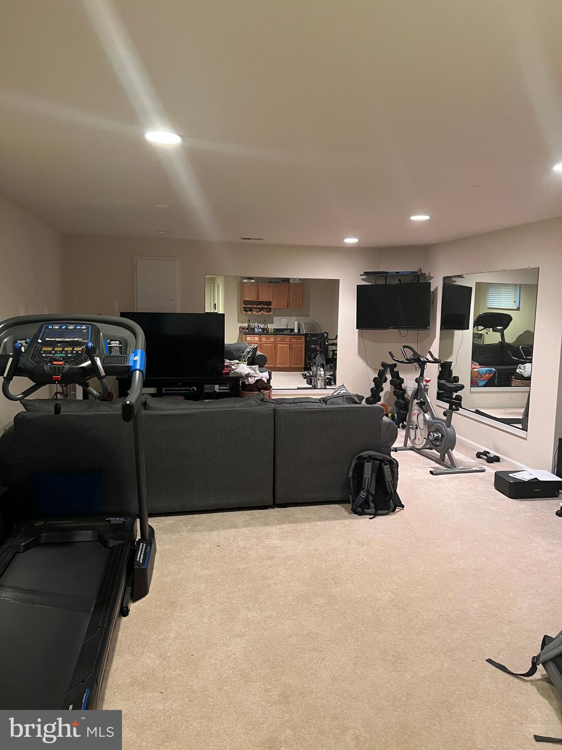 WINDSOR PARK - Residential Lease