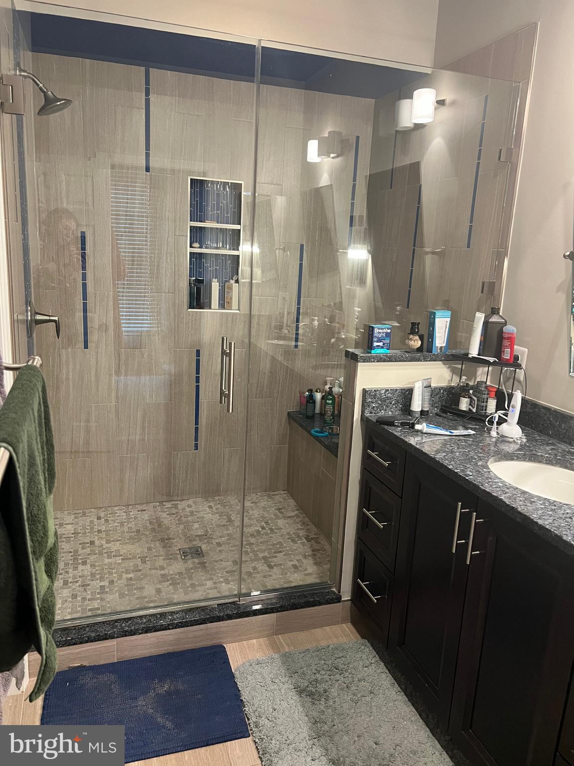 WINDSOR PARK - Residential Lease