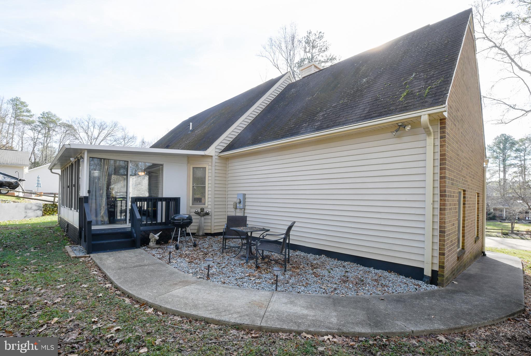 LAKE CAROLINE - Residential