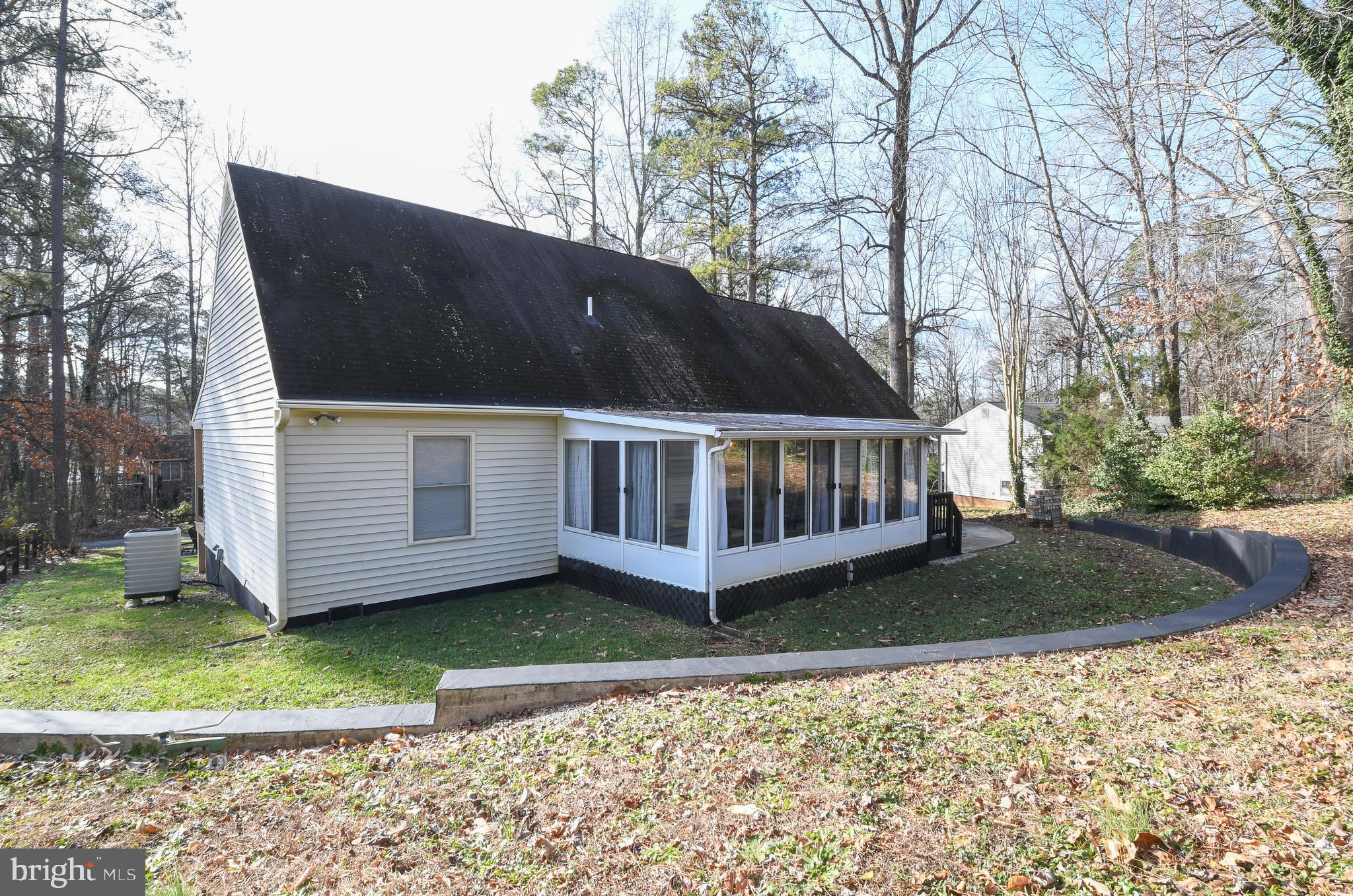 LAKE CAROLINE - Residential