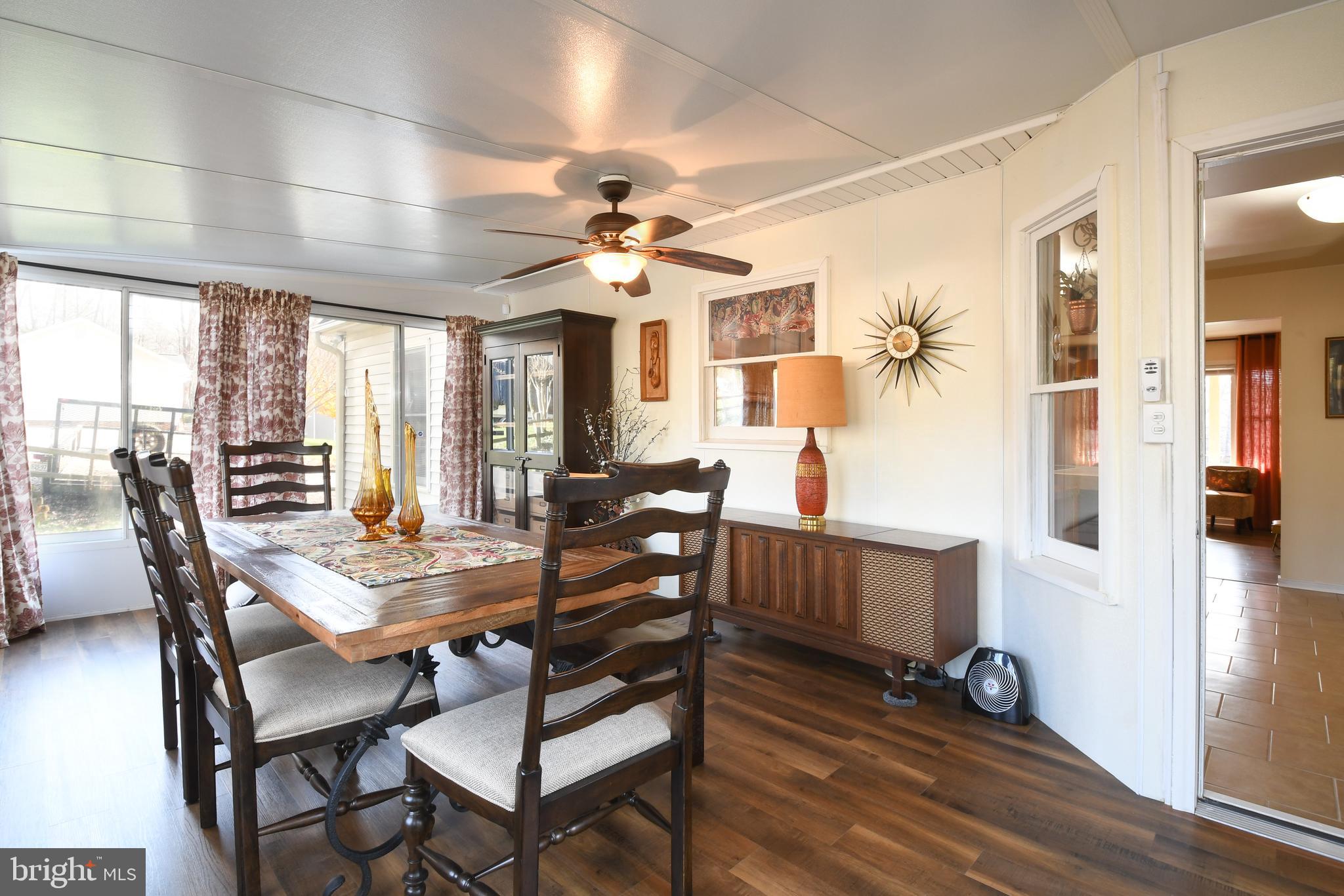 LAKE CAROLINE - Residential