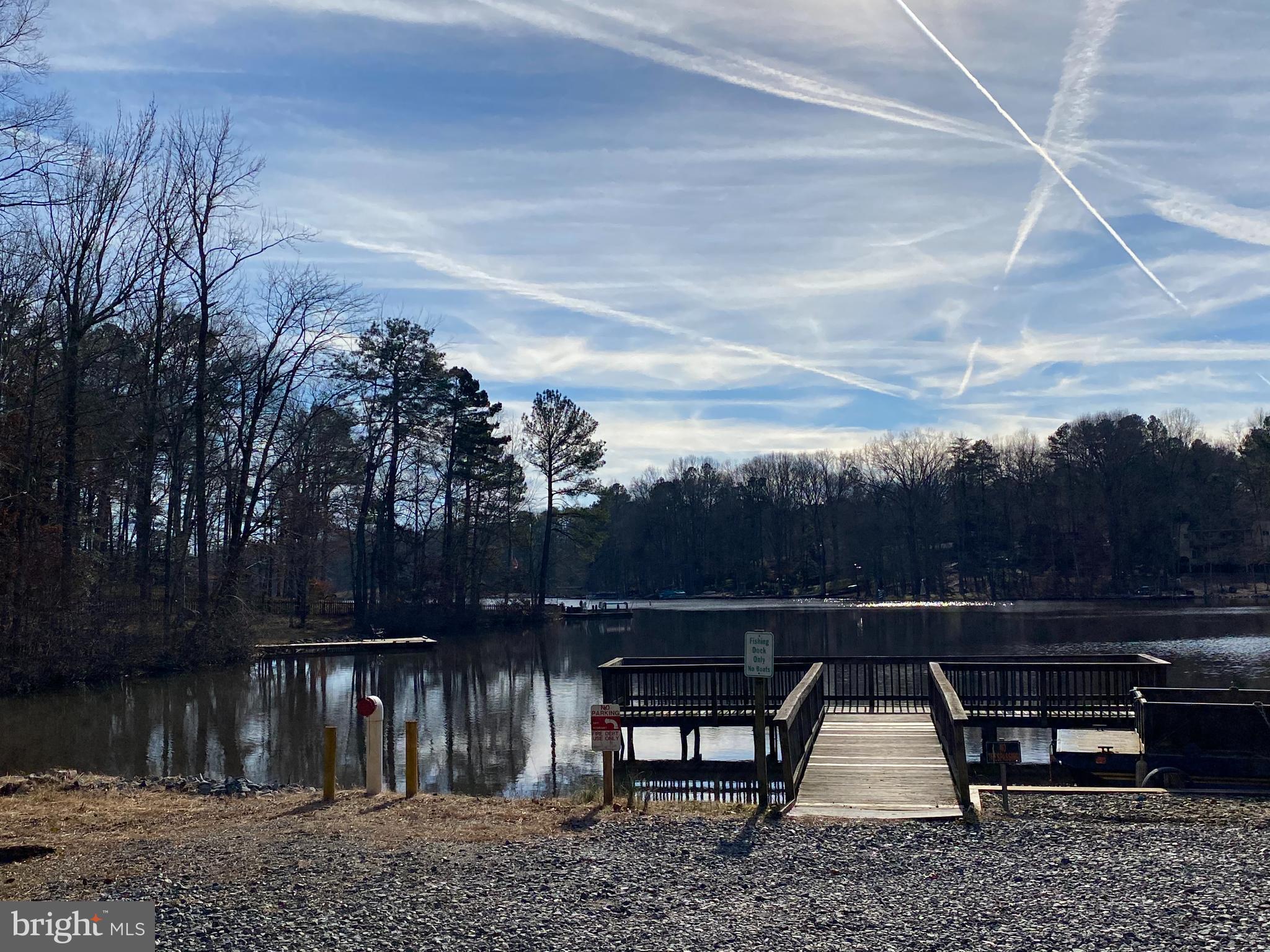 LAKE CAROLINE - Residential