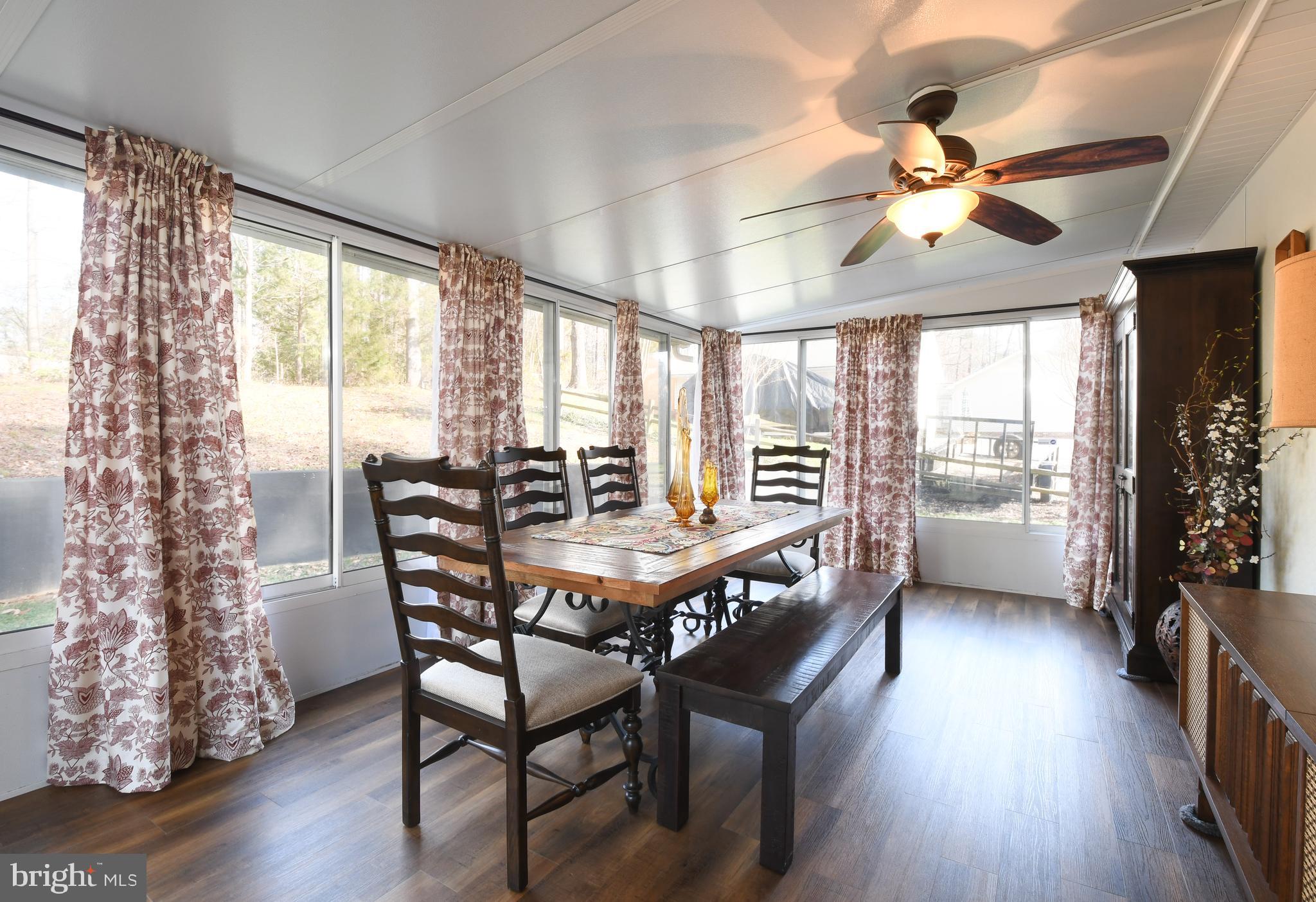 LAKE CAROLINE - Residential