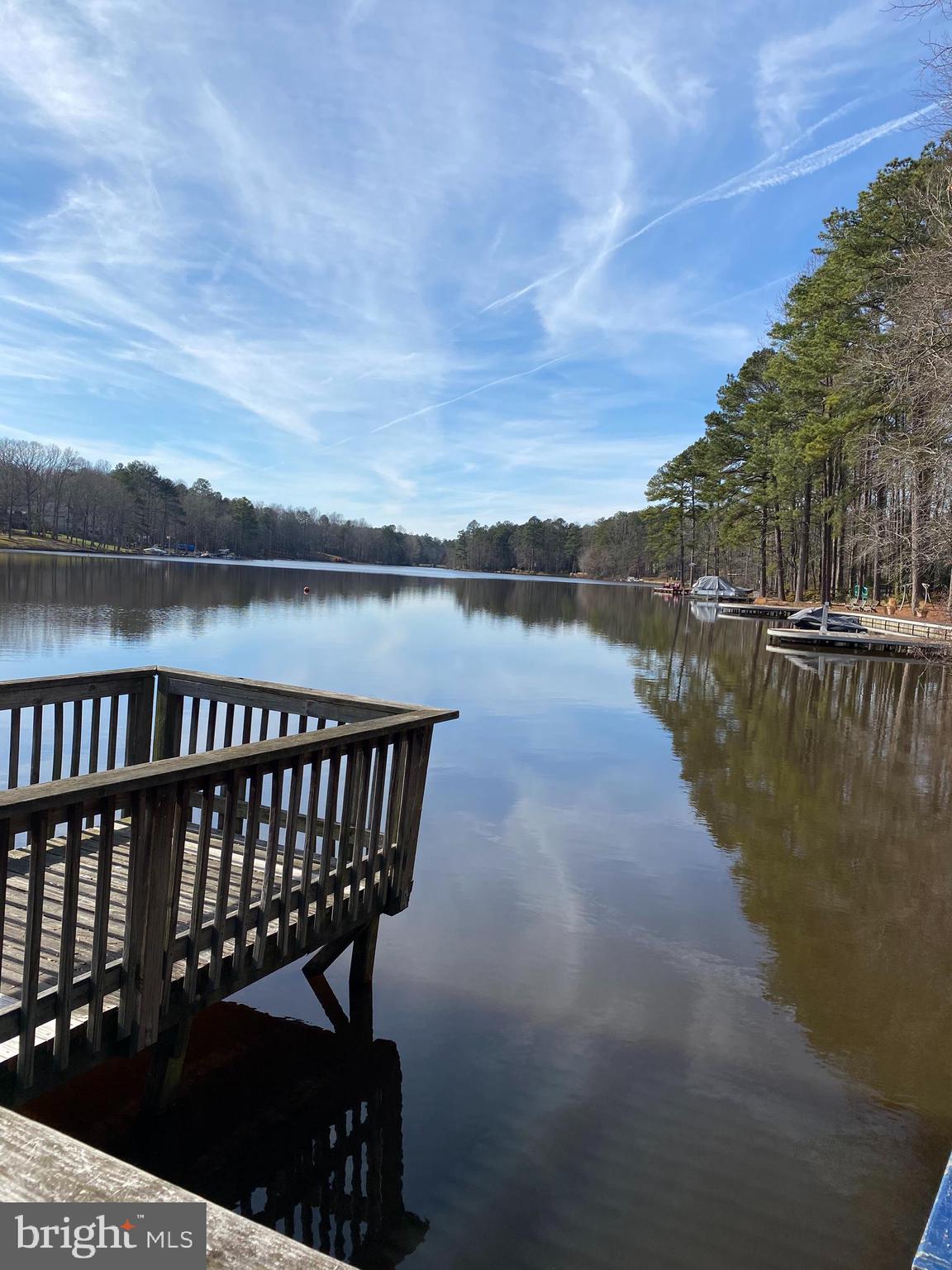 LAKE CAROLINE - Residential