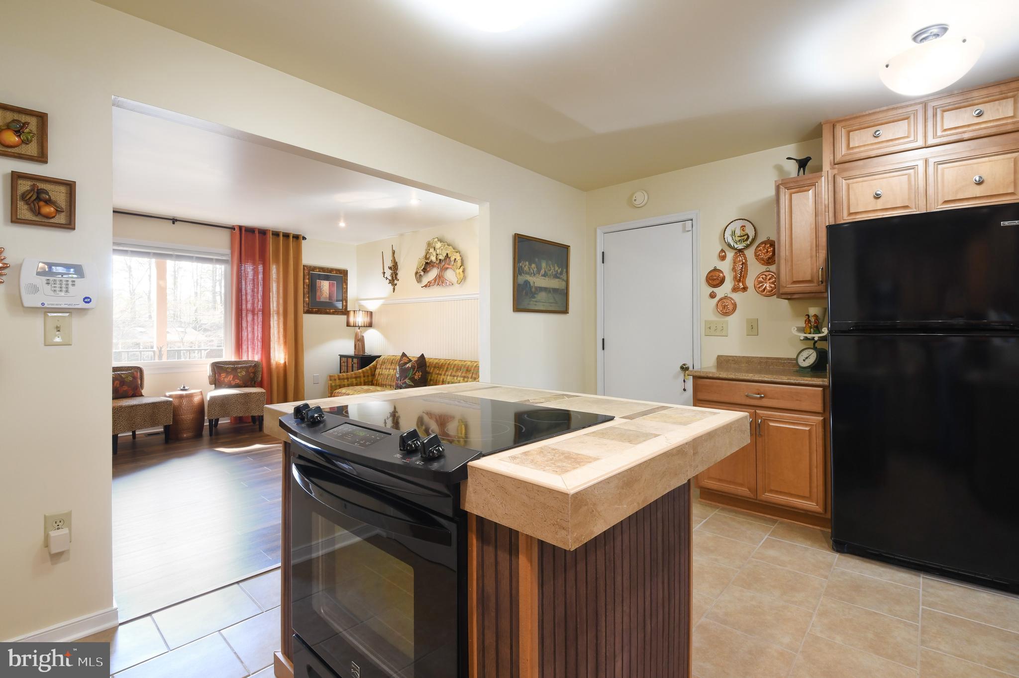 LAKE CAROLINE - Residential