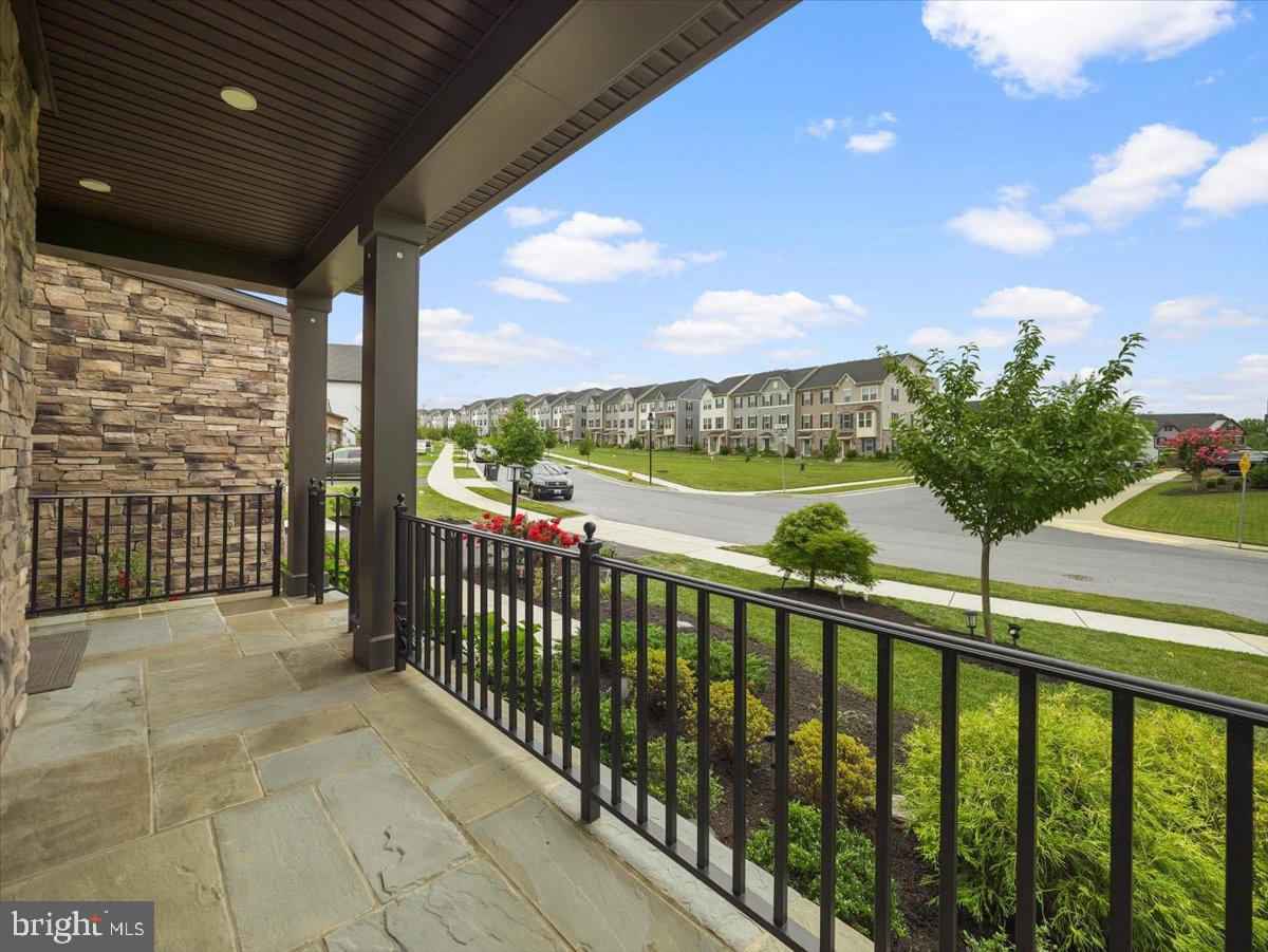 6079 FALLFISH COURT