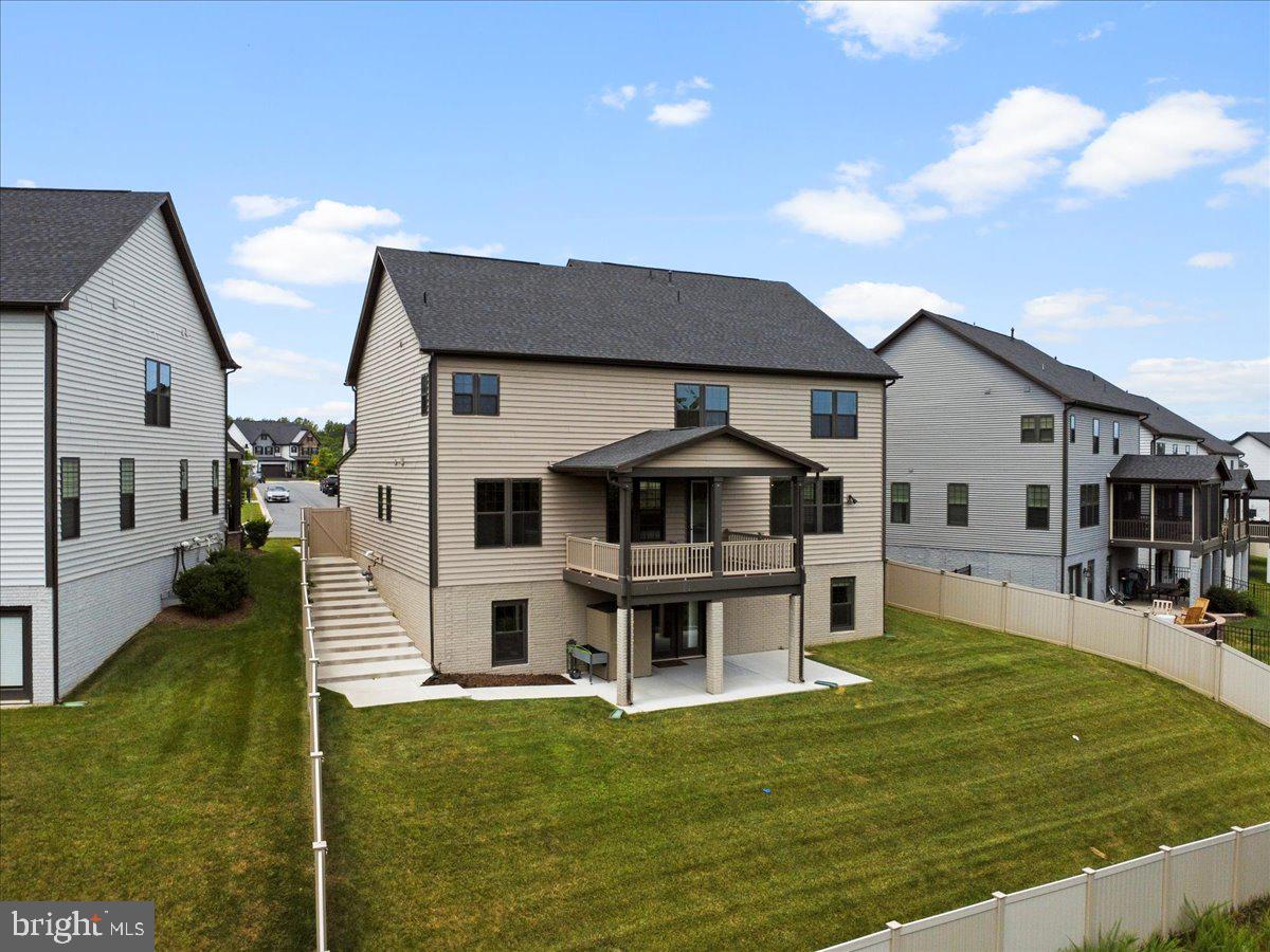 6079 FALLFISH COURT