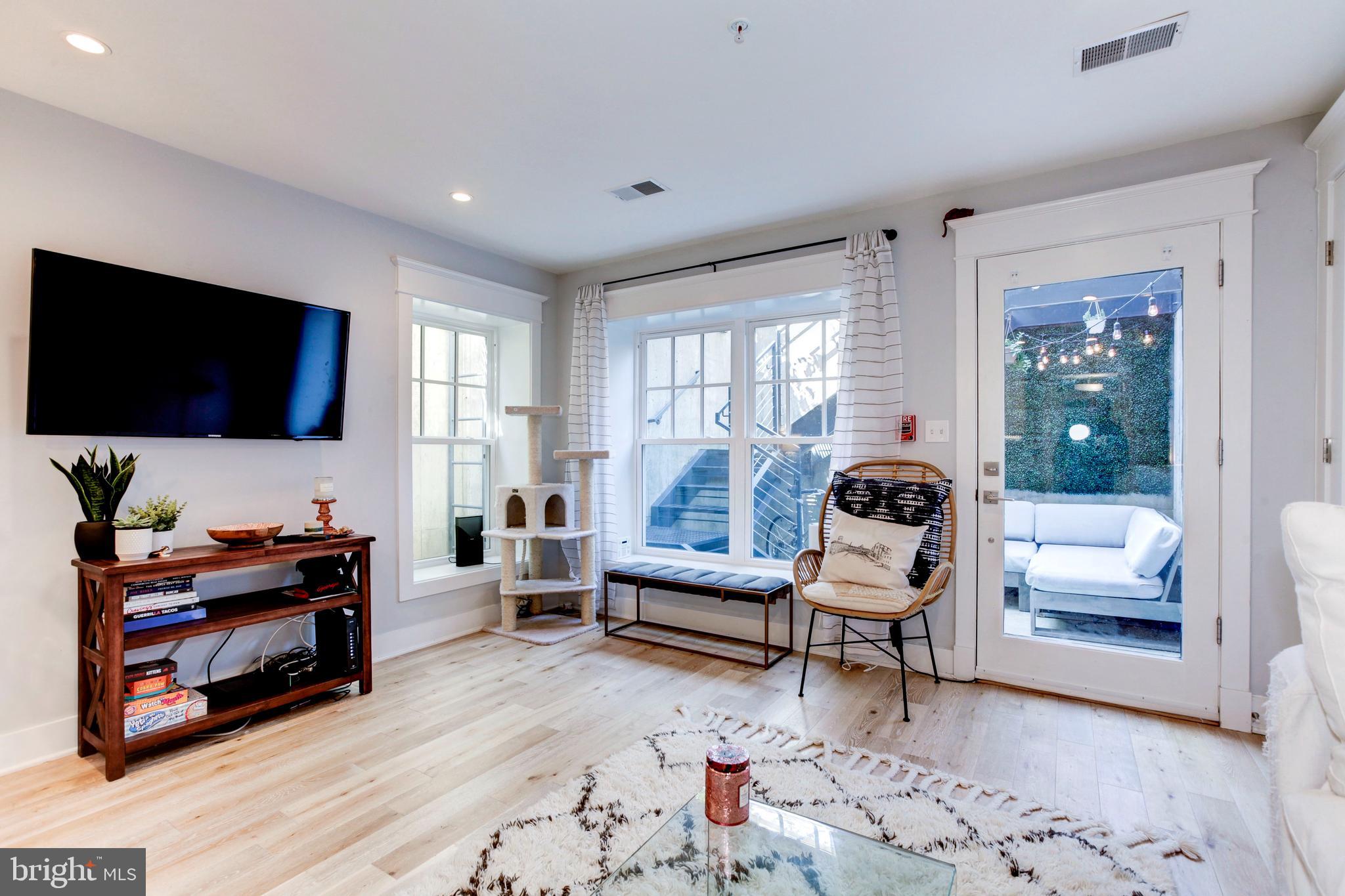 GLOVER PARK - Residential Lease