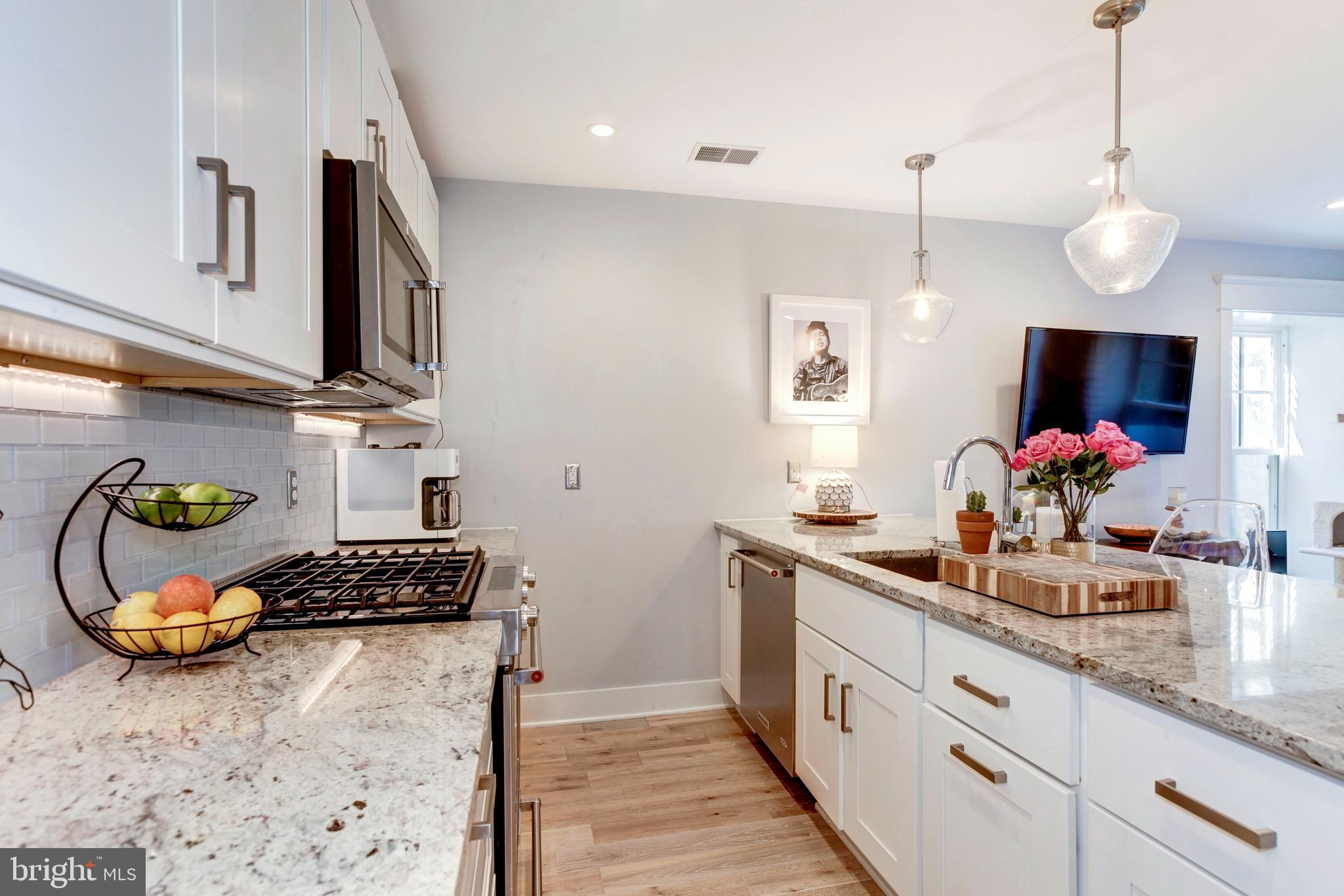 GLOVER PARK - Residential Lease