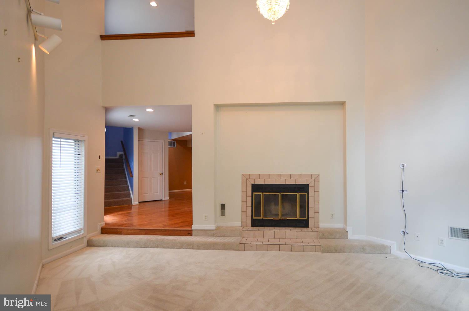 COURTSIDE VILLAS - Residential Lease