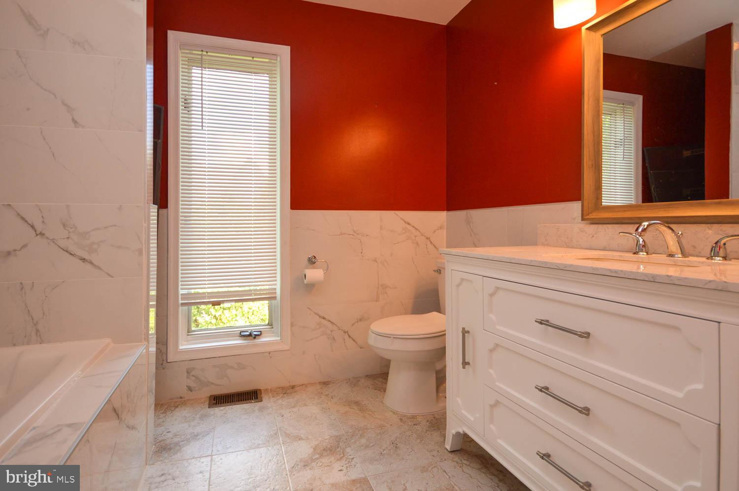 COURTSIDE VILLAS - Residential Lease