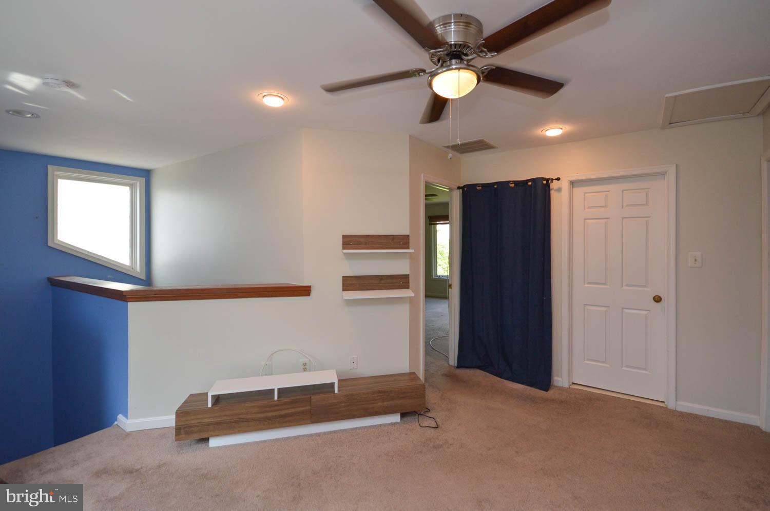 COURTSIDE VILLAS - Residential Lease