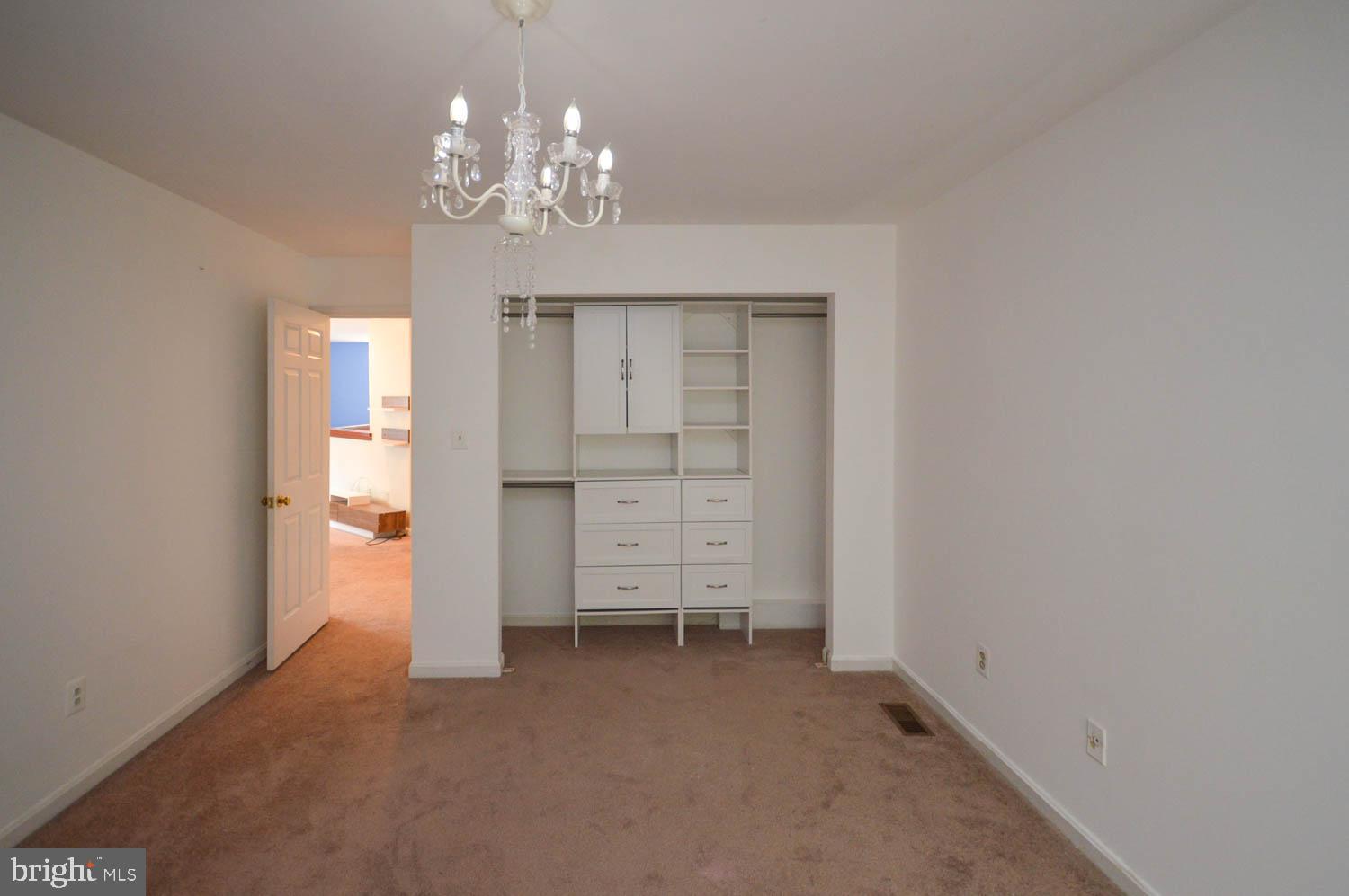 COURTSIDE VILLAS - Residential Lease