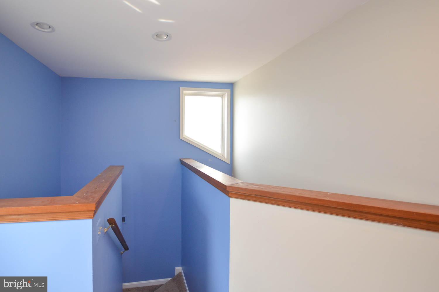 COURTSIDE VILLAS - Residential Lease