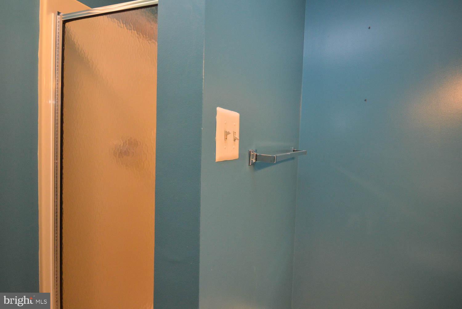 COURTSIDE VILLAS - Residential Lease