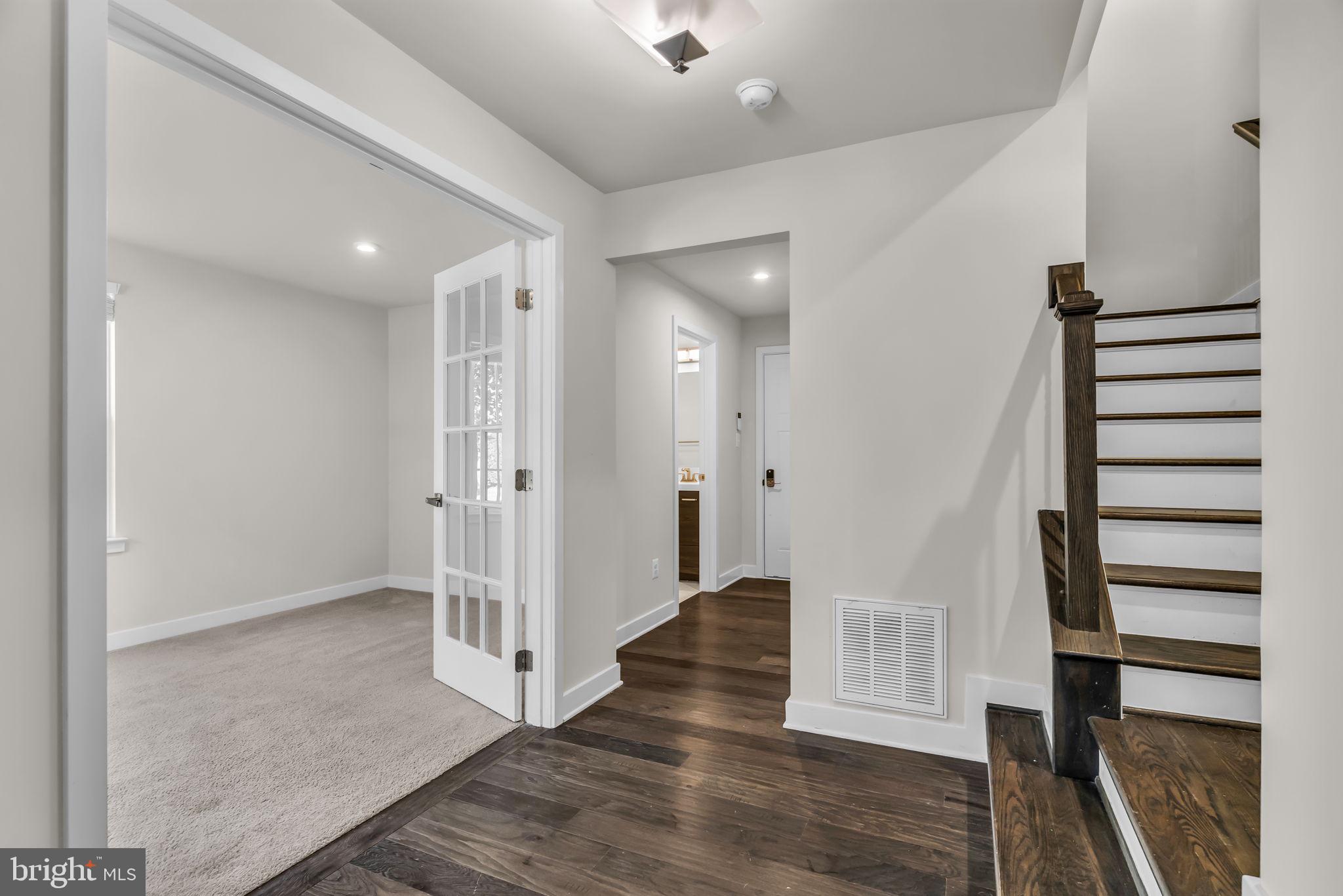 42628 SMOKEY EMBERS TERRACE