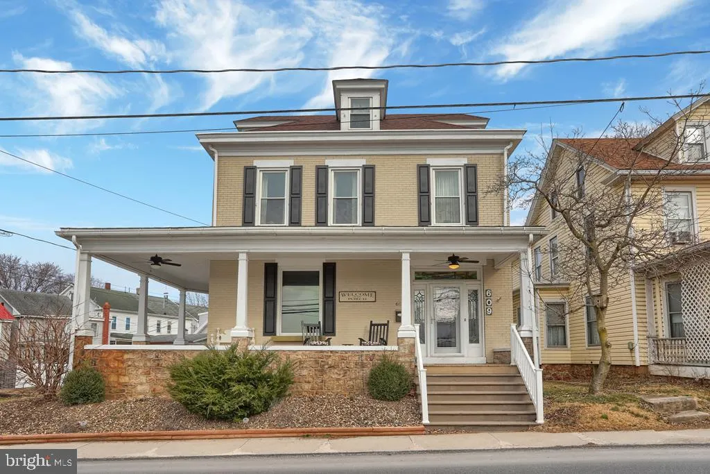 609 Washington Avenue, Mifflintown, PA 17059